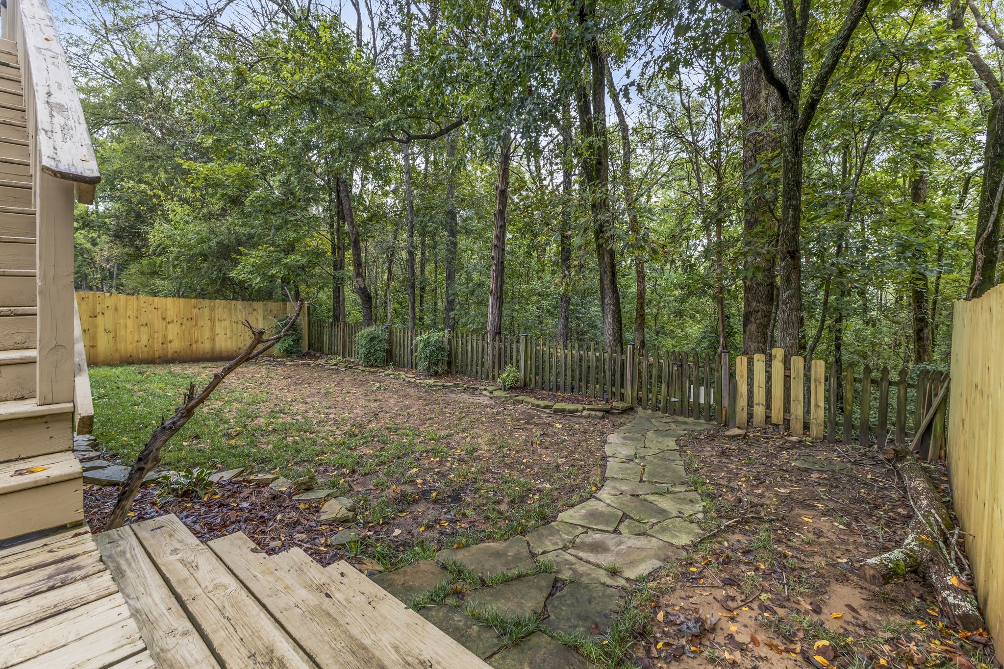 2052 Branch Oak Trl