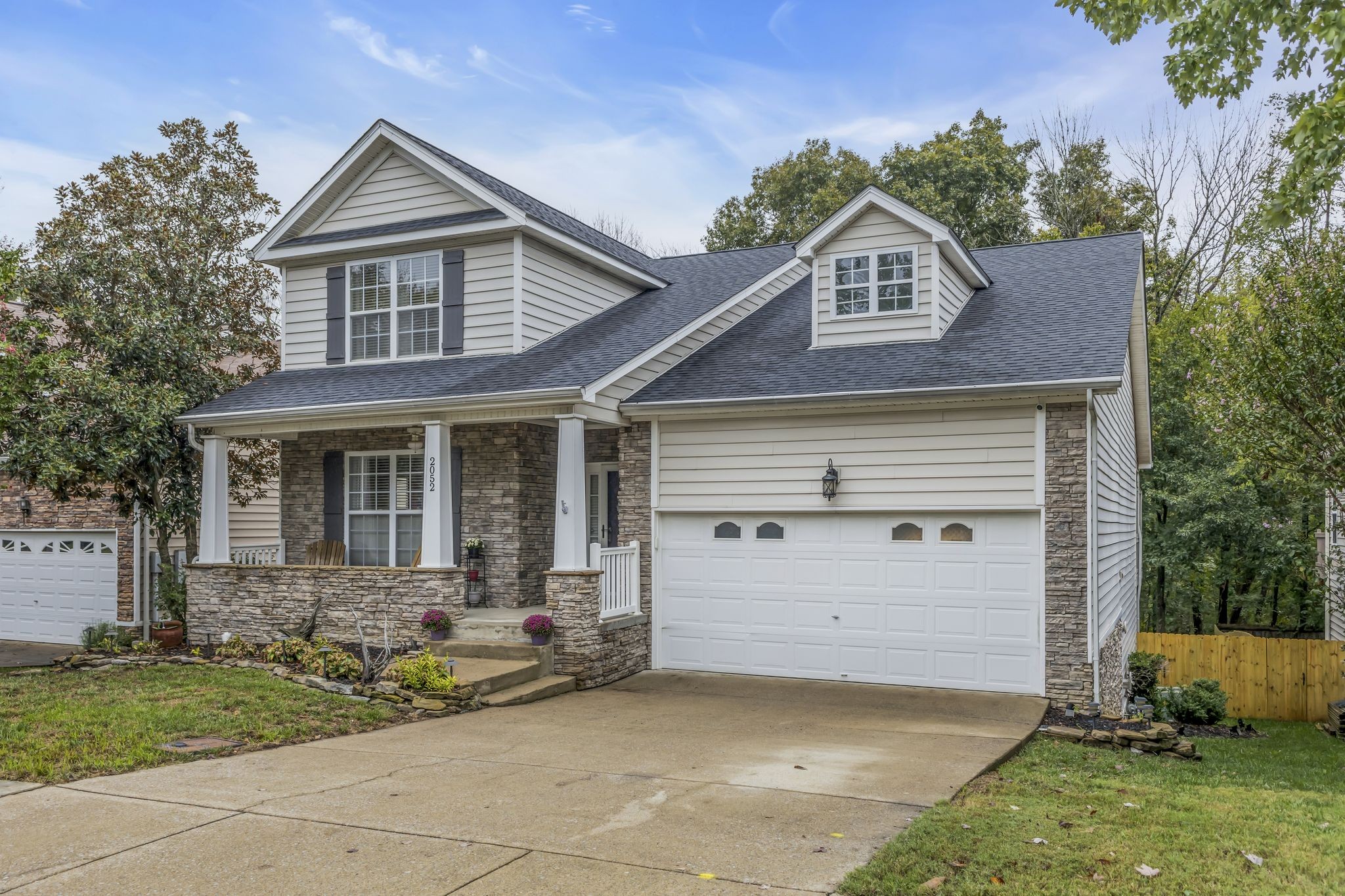 2052 Branch Oak Trl