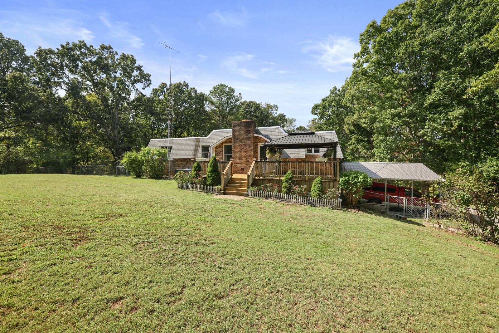 7201 Sleepy Hollow Rd