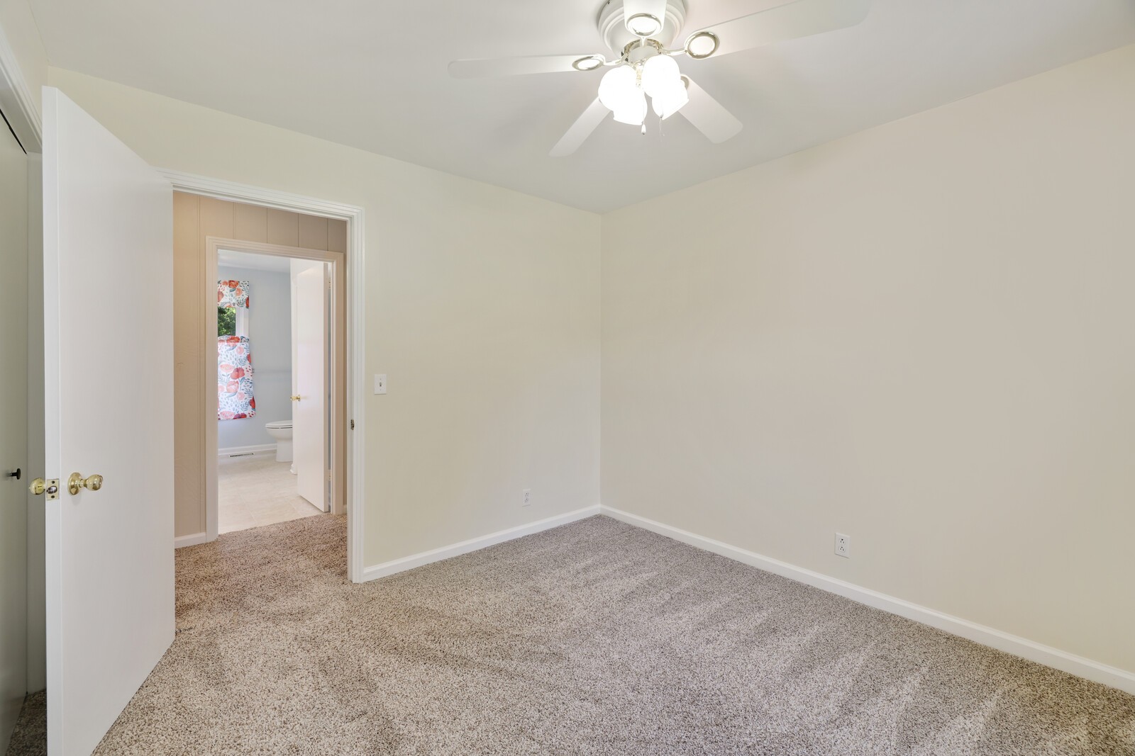 7201 Sleepy Hollow Rd