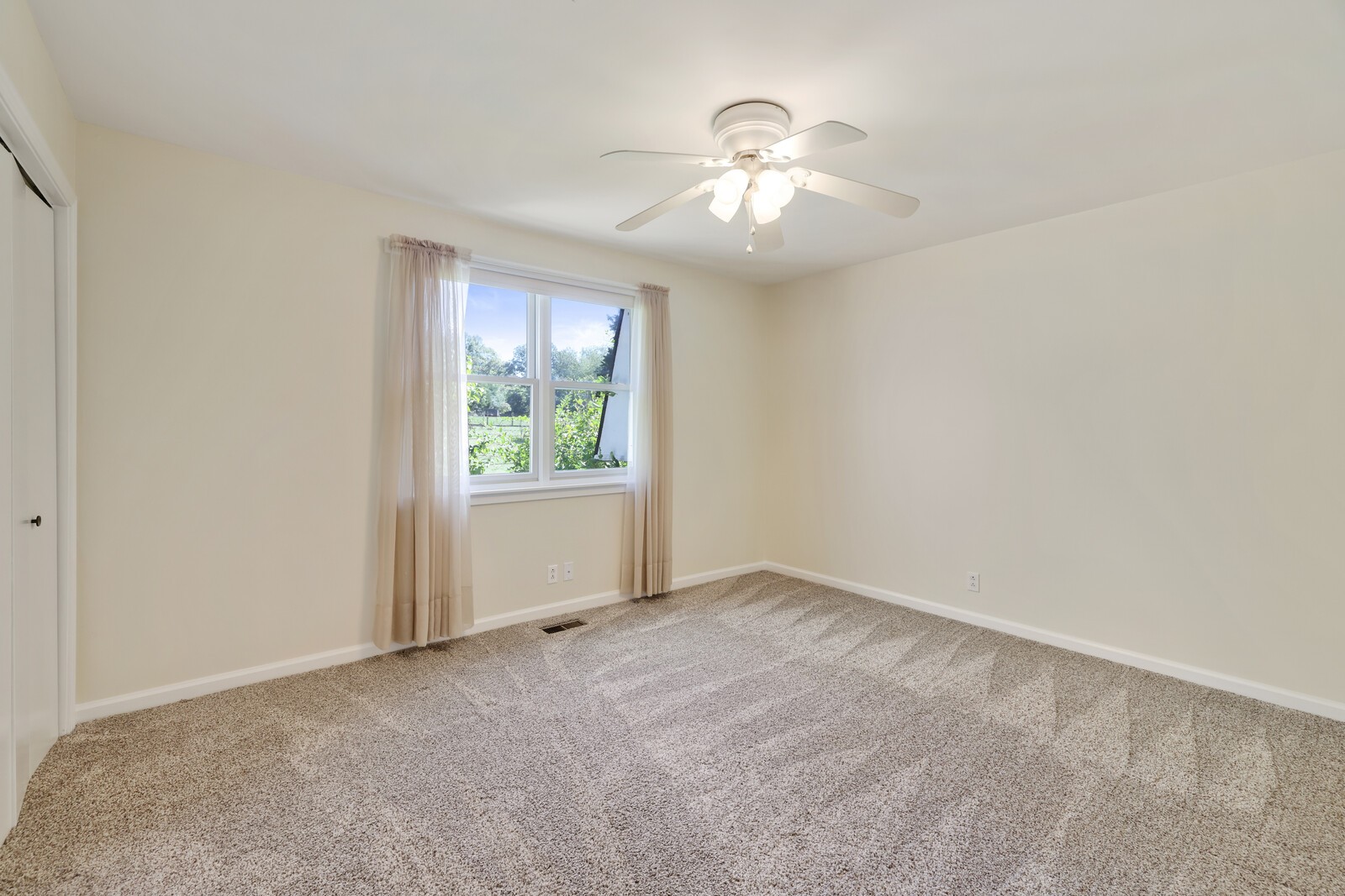 7201 Sleepy Hollow Rd