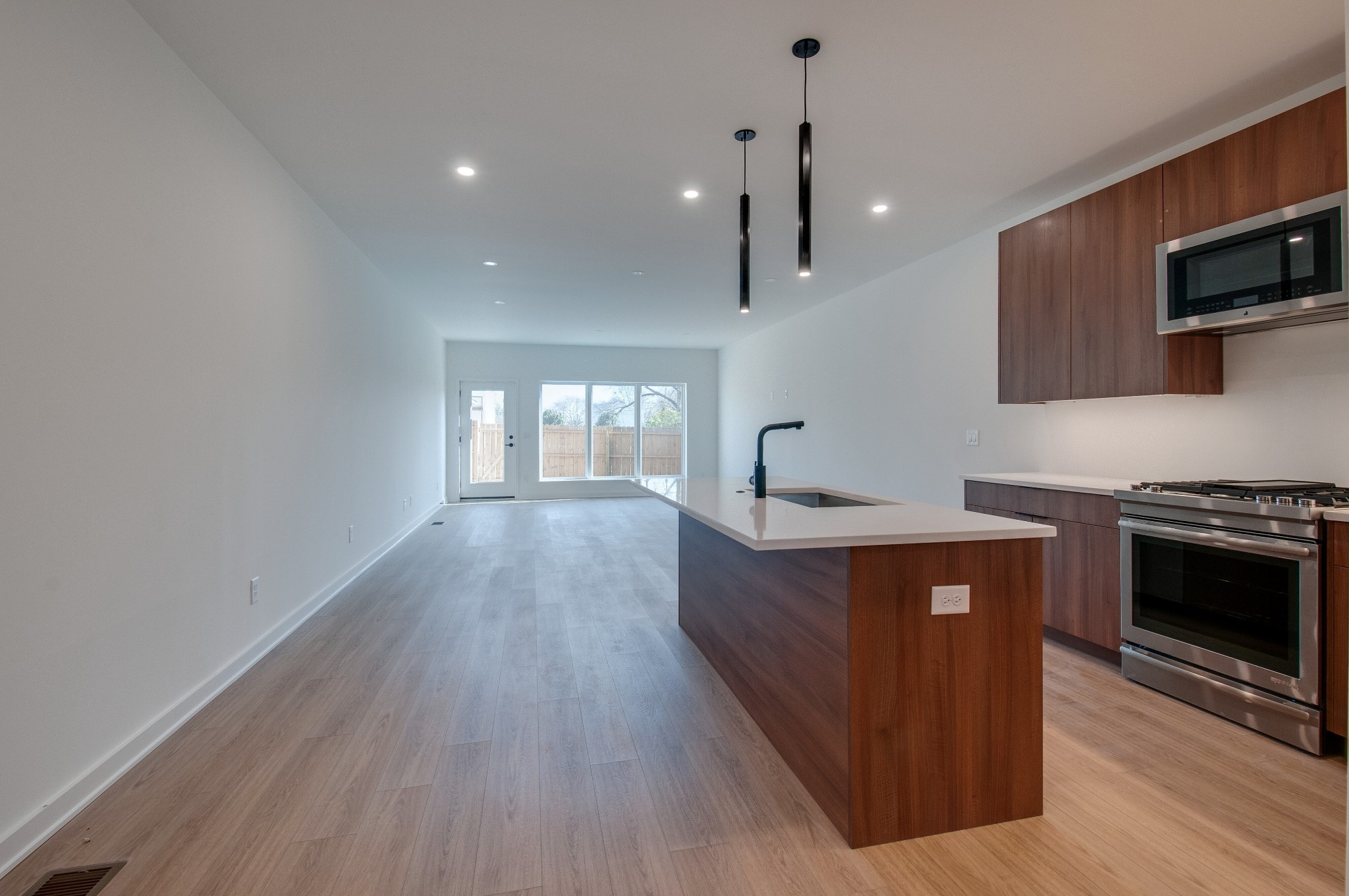 618 Annex Ave Unit: D