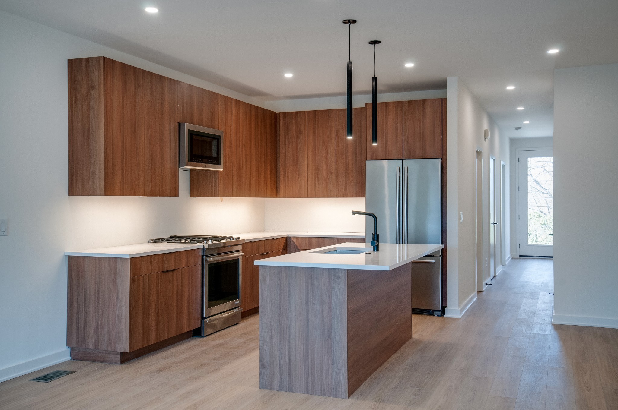 618 Annex Ave Unit: D
