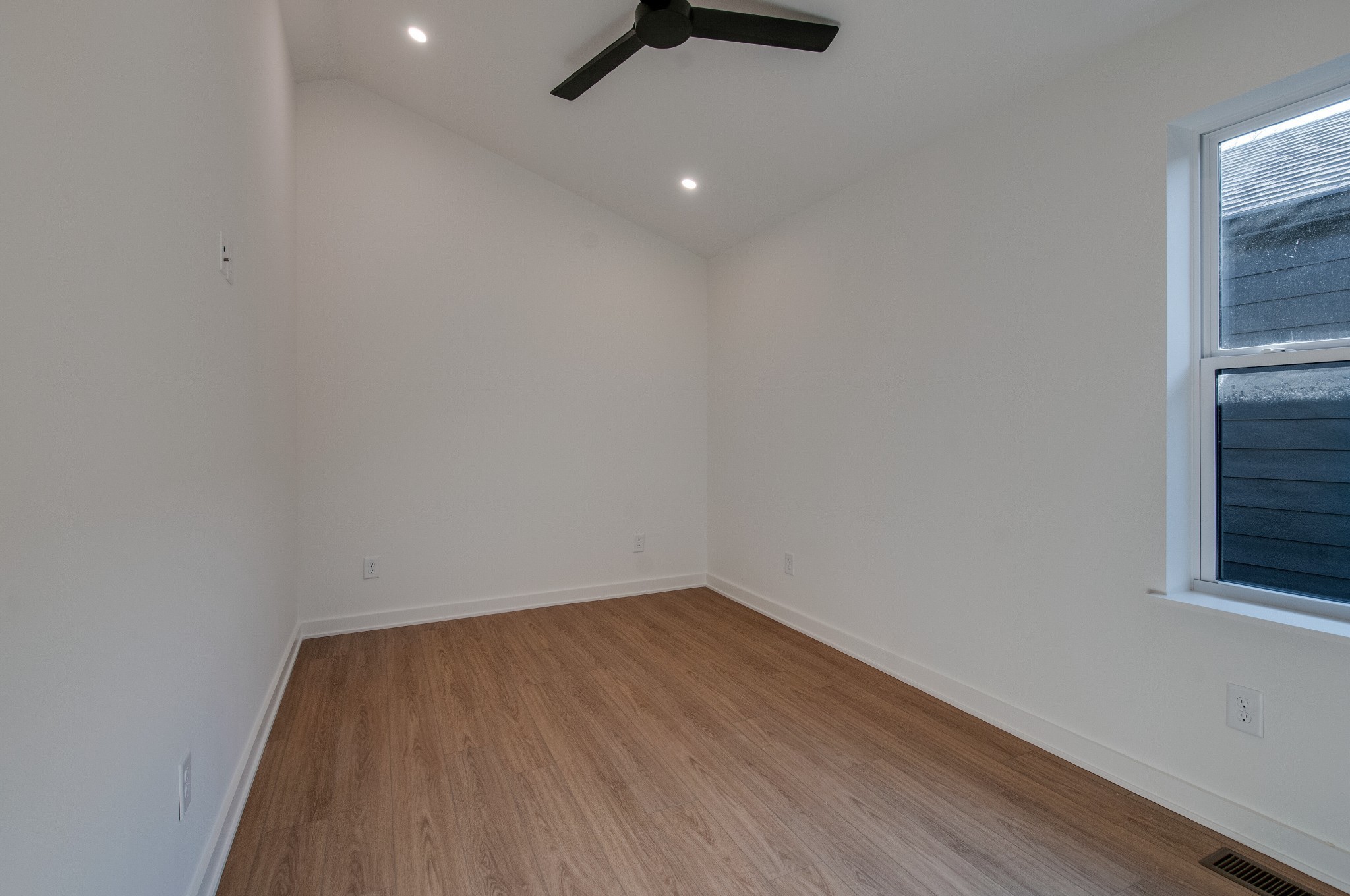 618 Annex Ave Unit: D