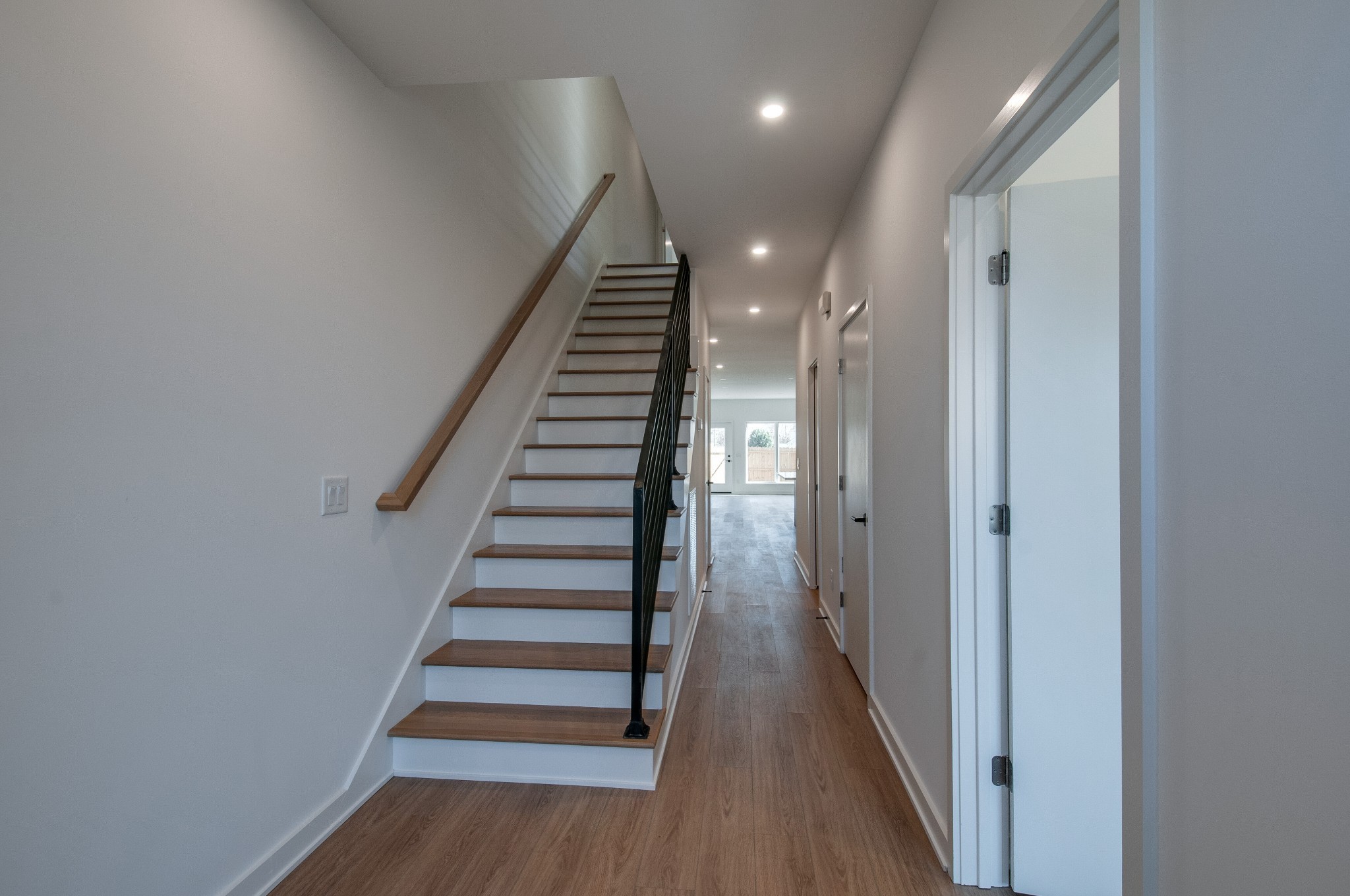618 Annex Ave Unit: D