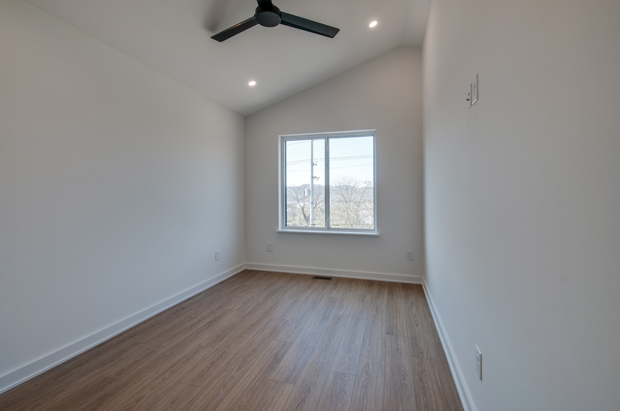 618 Annex Ave Unit: D