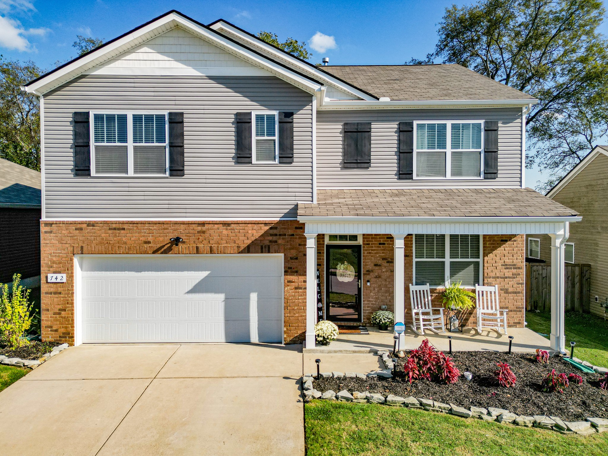 742 Prominence Rd
