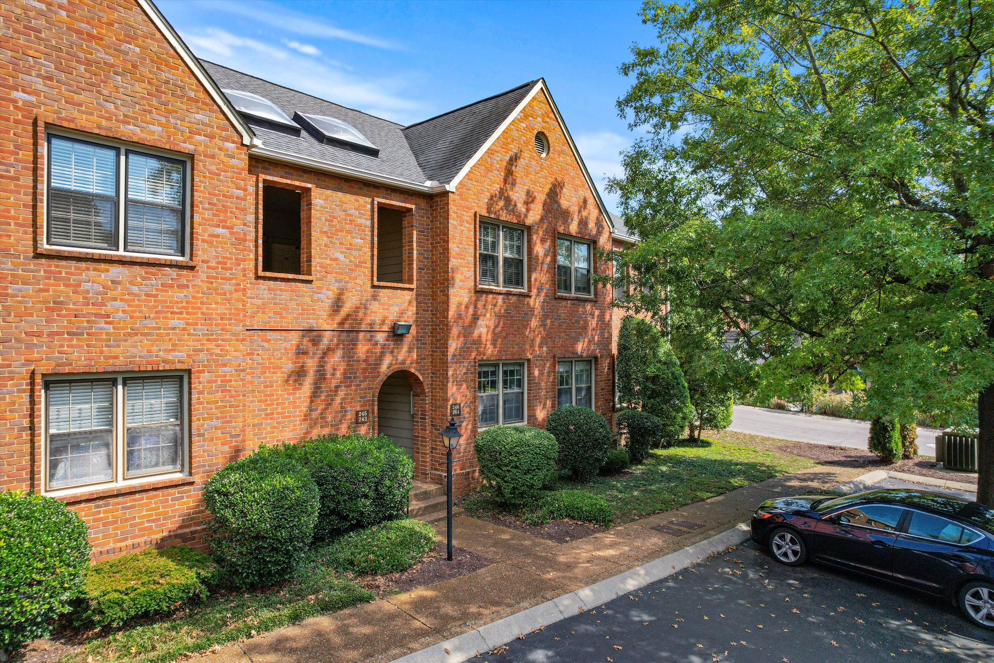 244 Westchase Dr