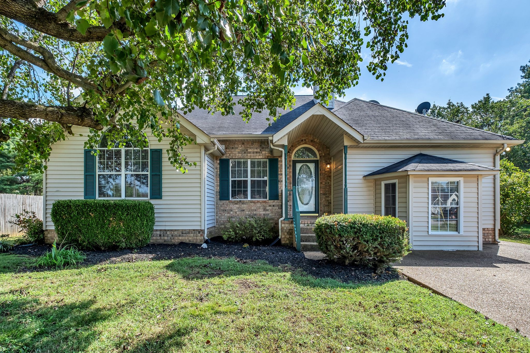 315 Cypress Glen Dr