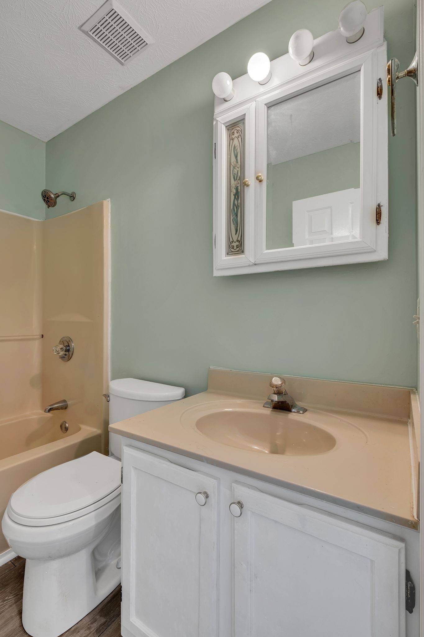 315 Cypress Glen Dr