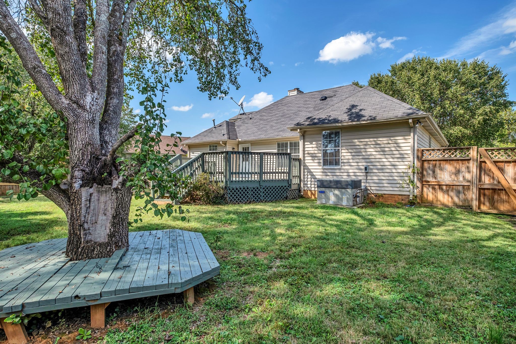 315 Cypress Glen Dr