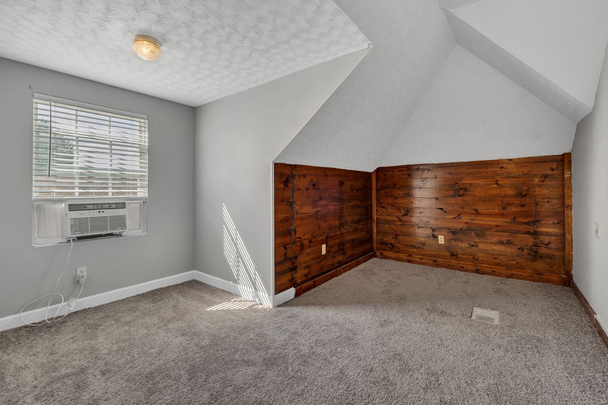 315 Cypress Glen Dr