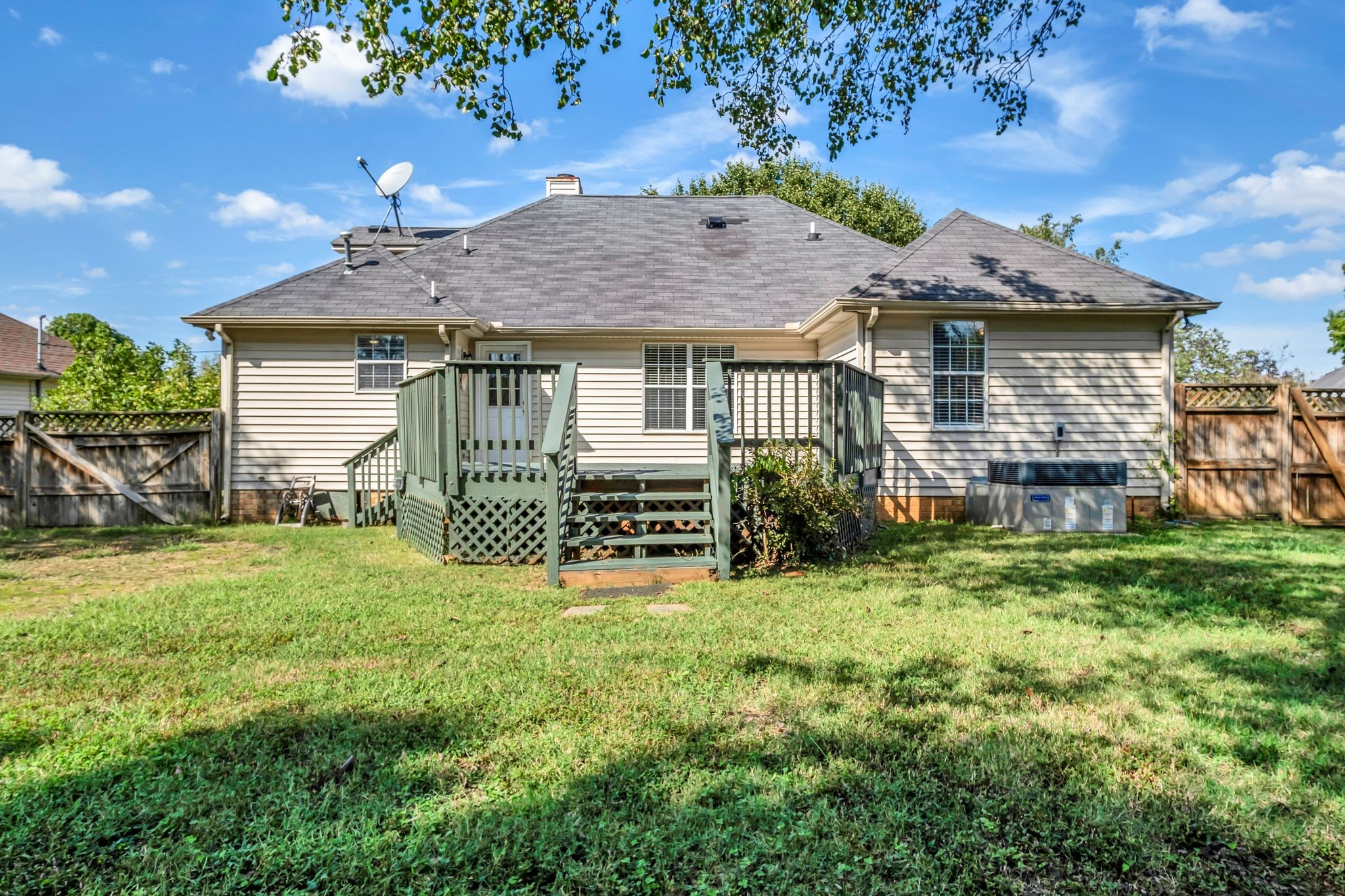 315 Cypress Glen Dr