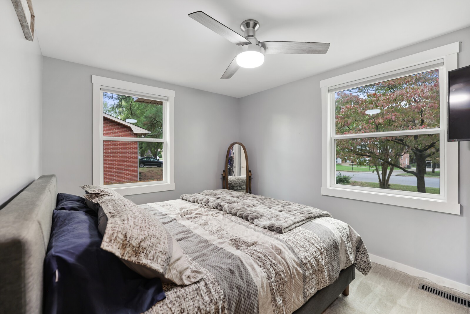 4267 Samoa Dr