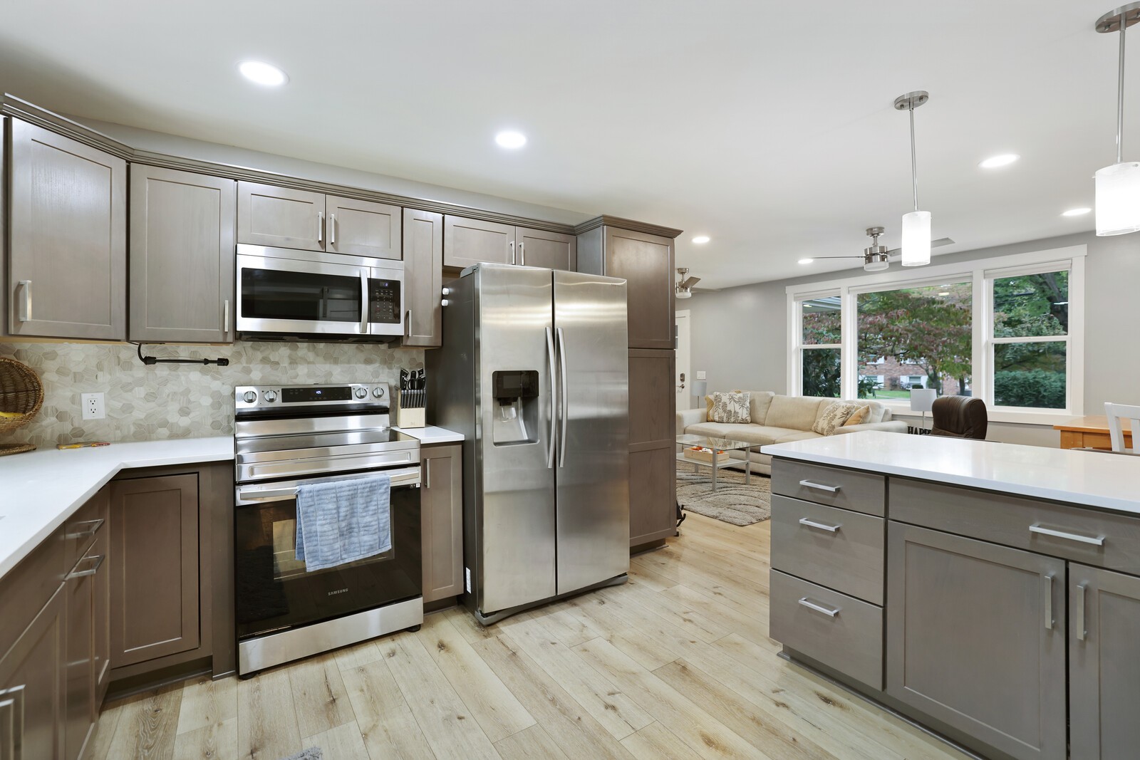 4267 Samoa Dr