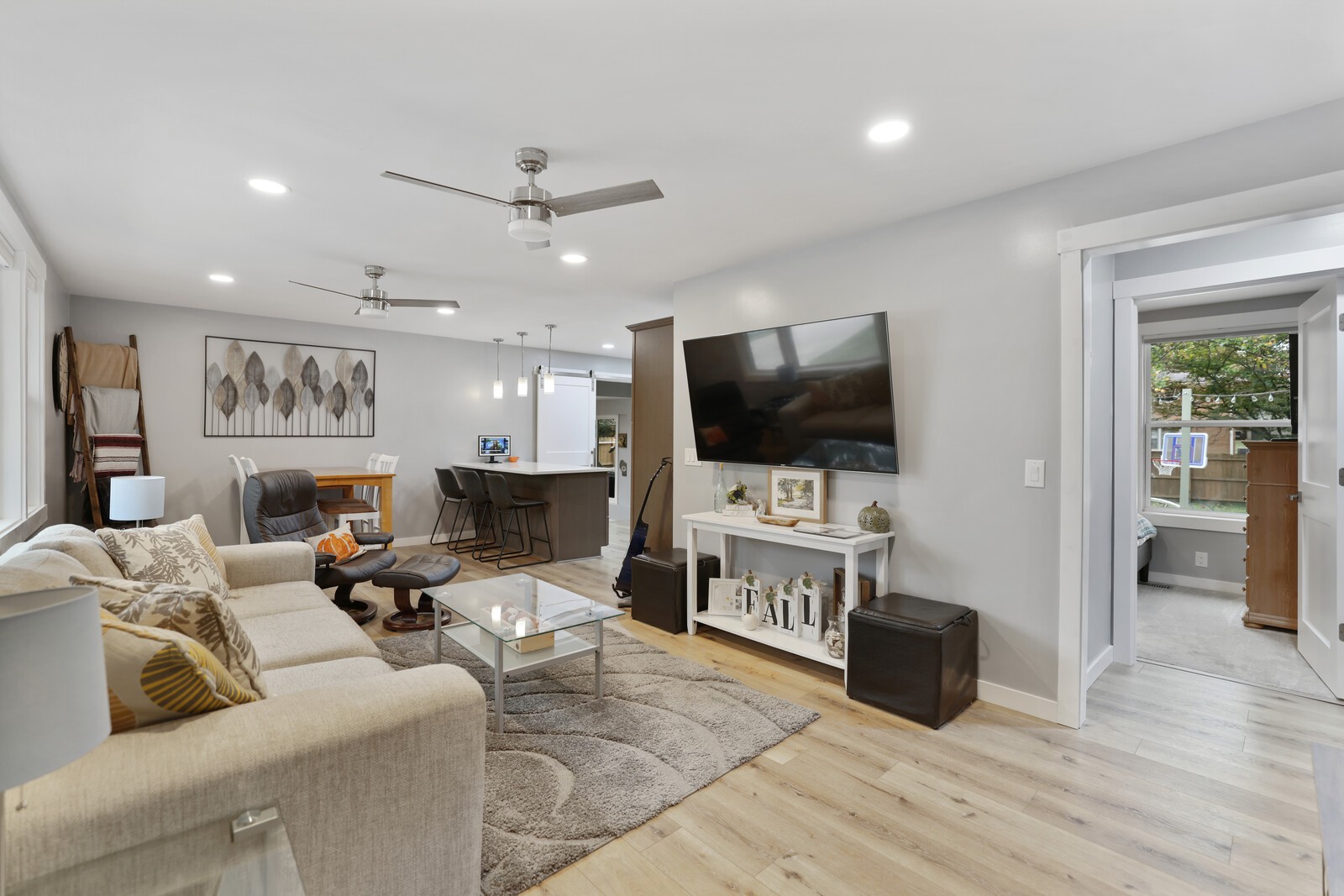 4267 Samoa Dr