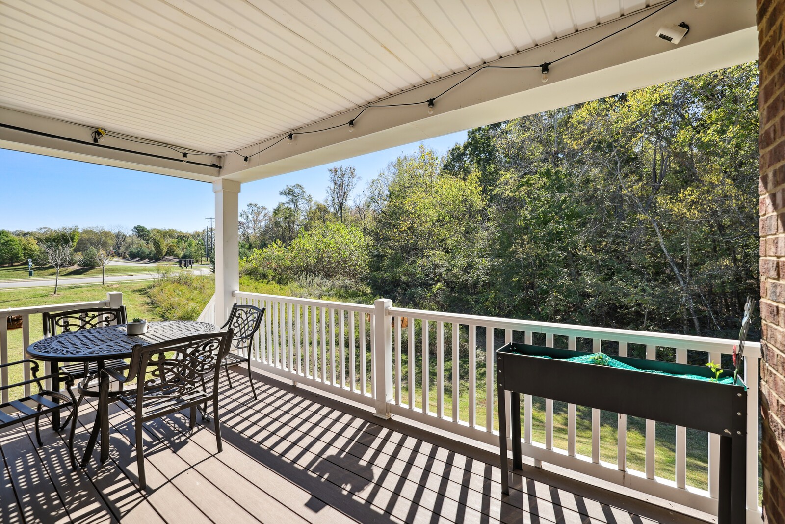 801 Twin Falls Dr