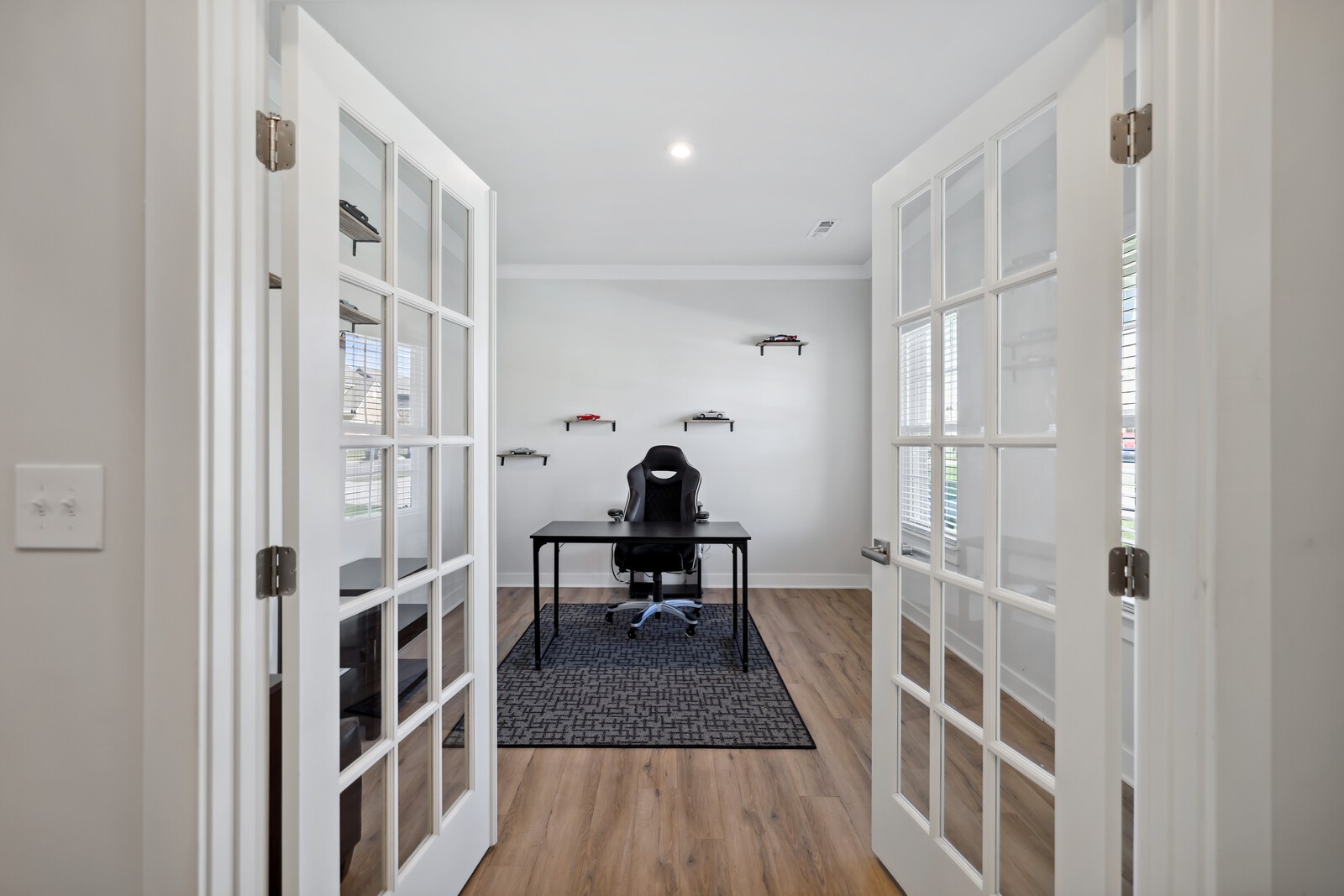 801 Twin Falls Dr