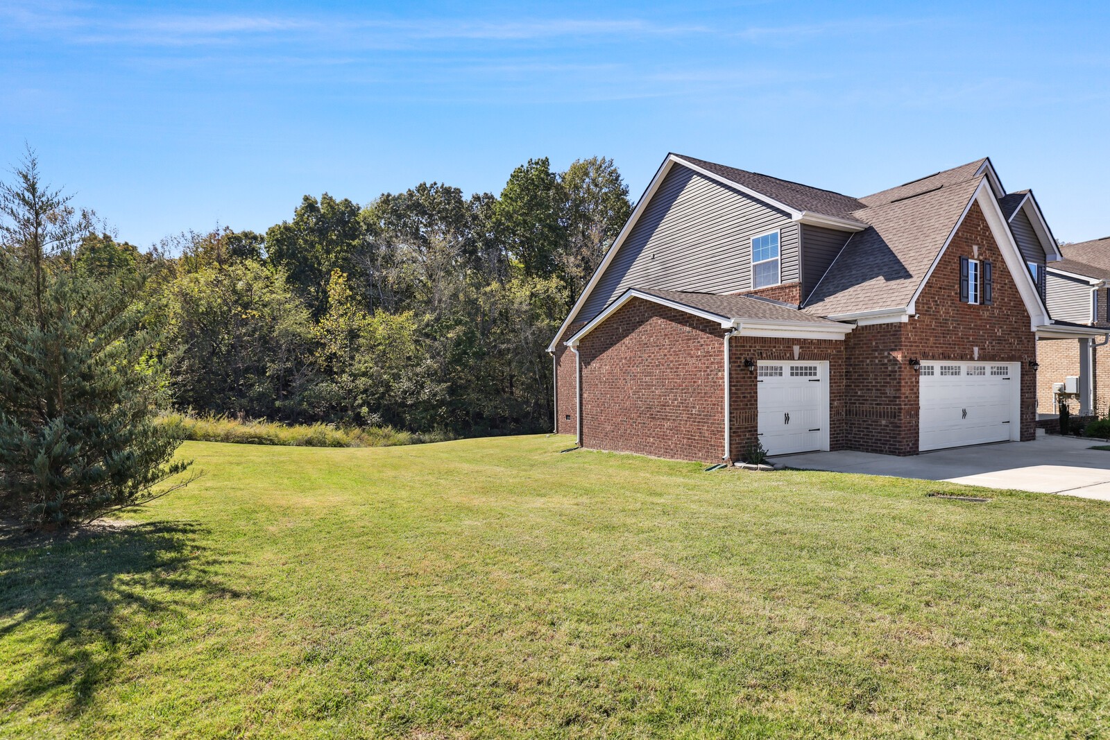 801 Twin Falls Dr