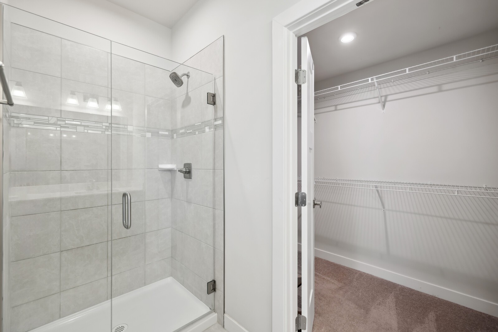 801 Twin Falls Dr