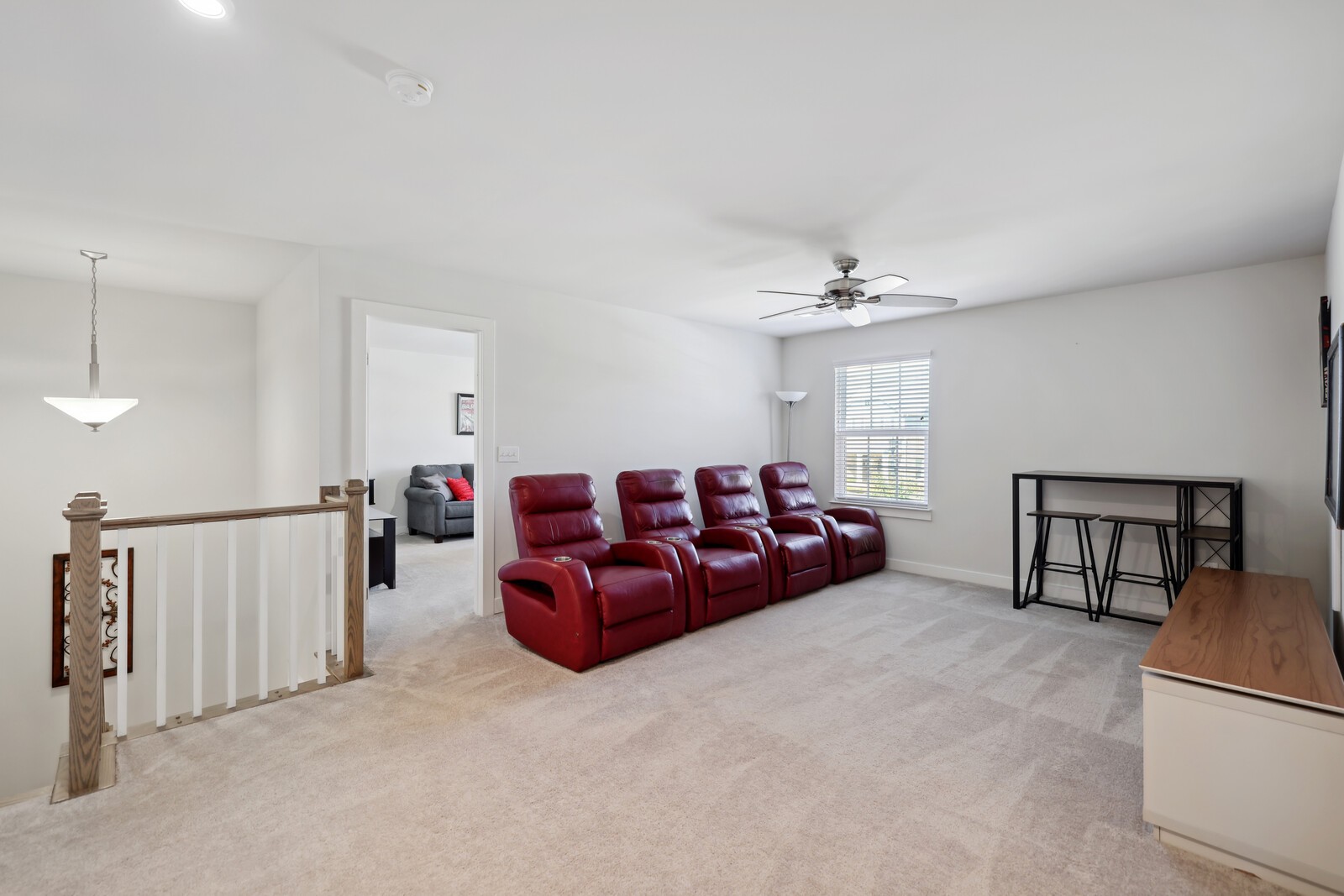 801 Twin Falls Dr