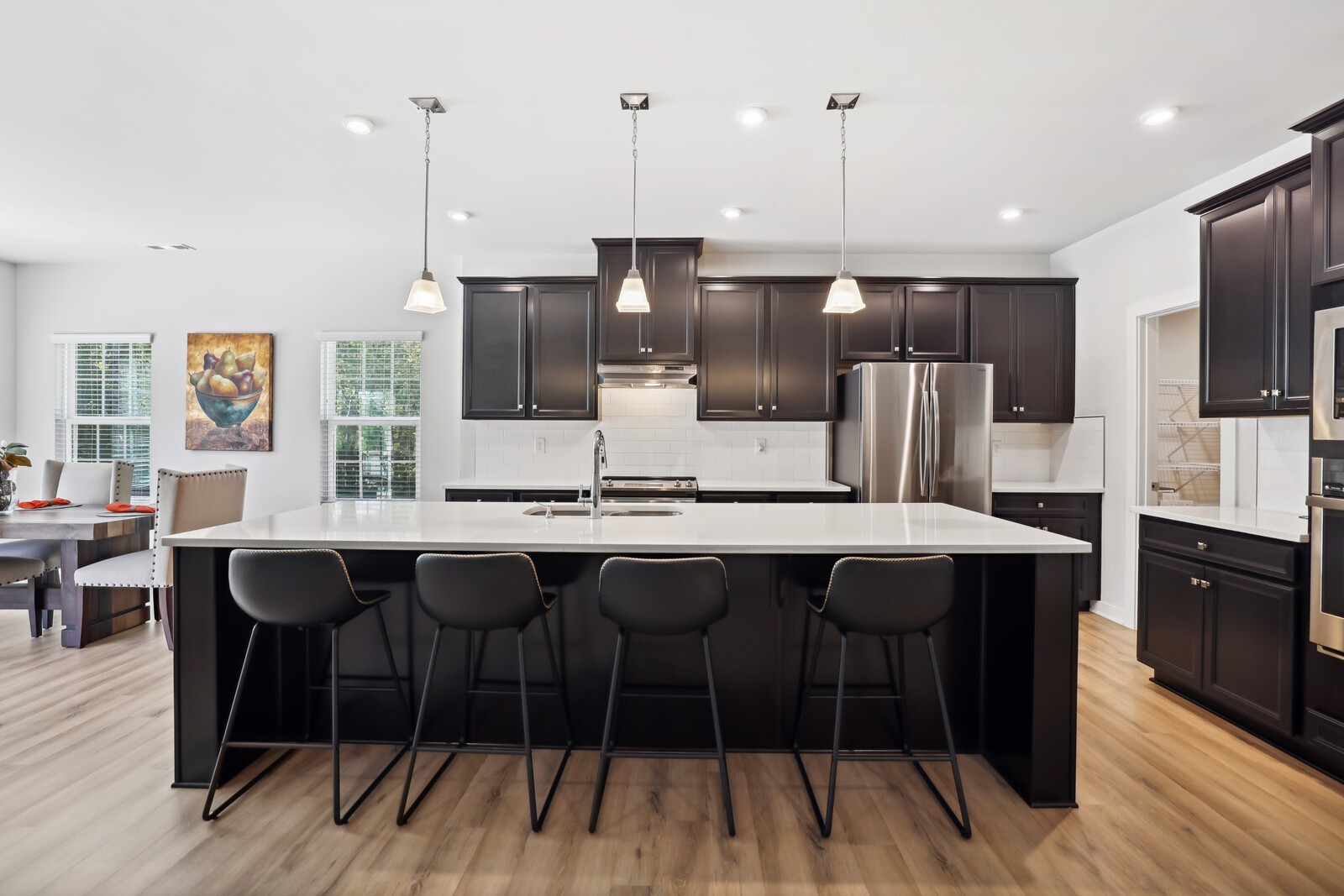 801 Twin Falls Dr