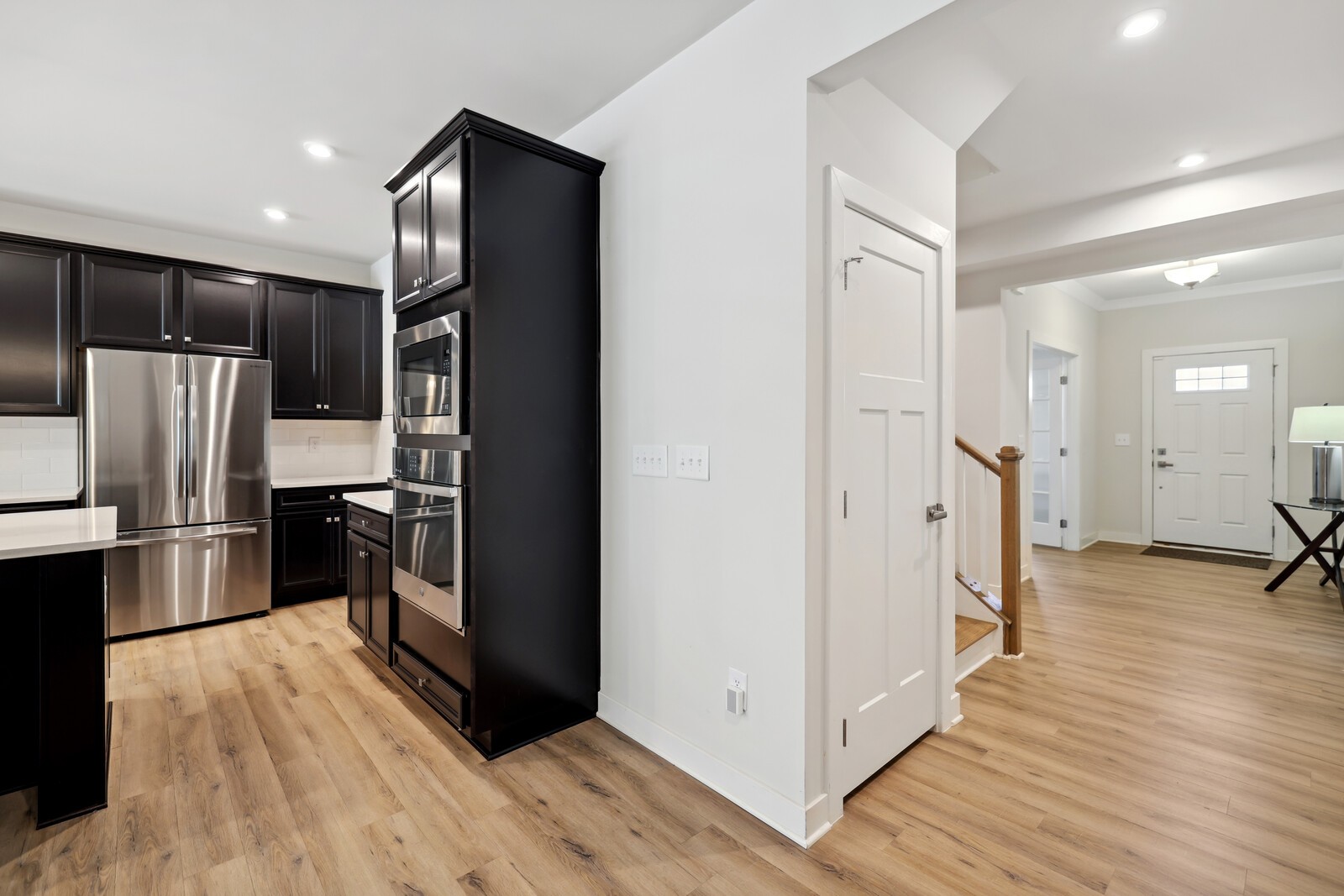 801 Twin Falls Dr