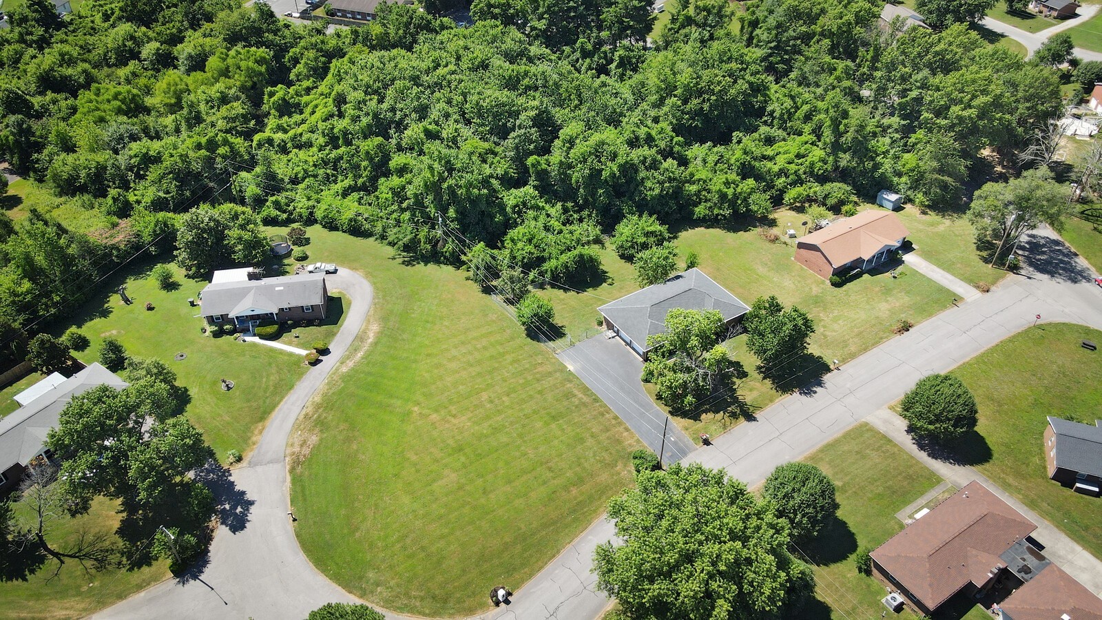 200 Lee Ln