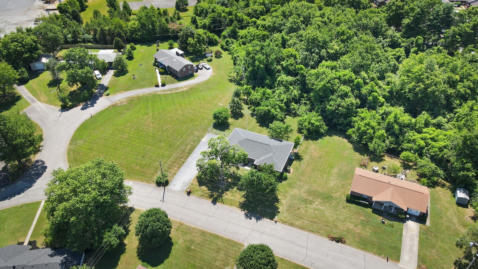 200 Lee Ln
