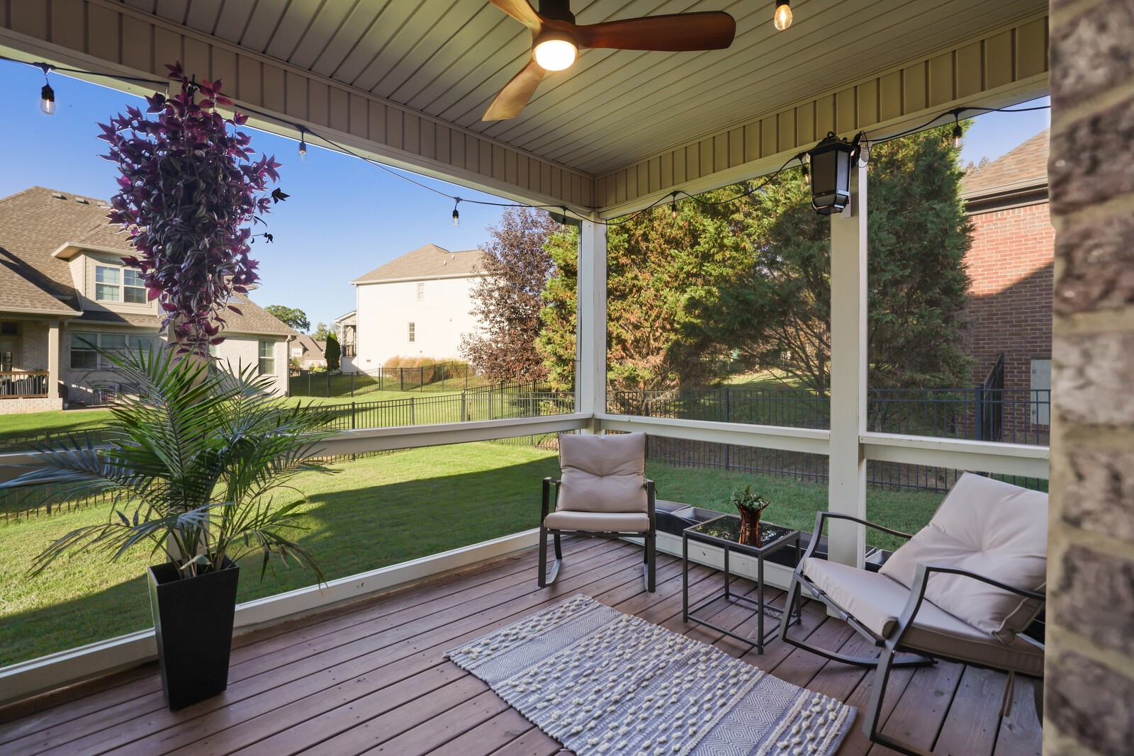 366 Raintree Dr