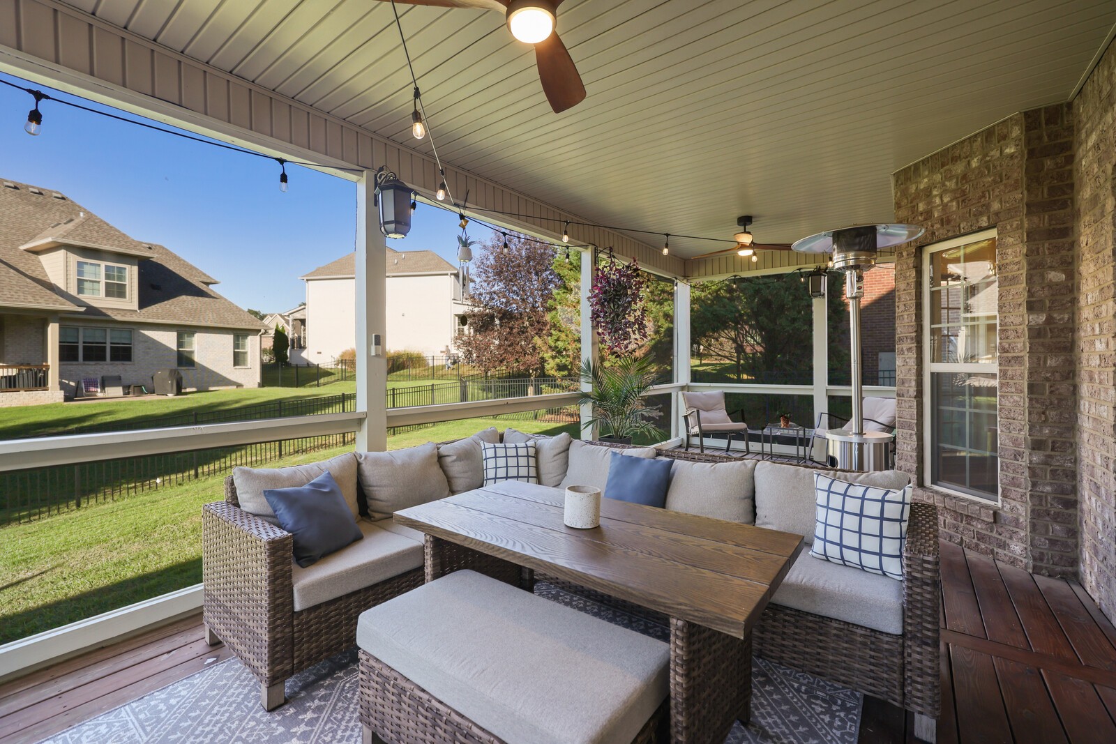 366 Raintree Dr