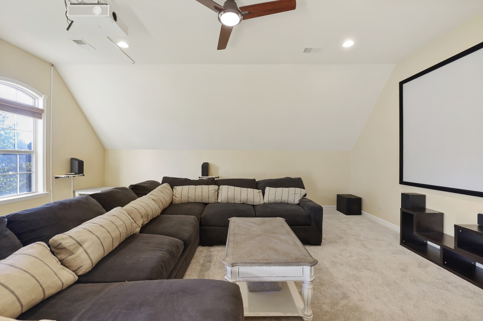 366 Raintree Dr