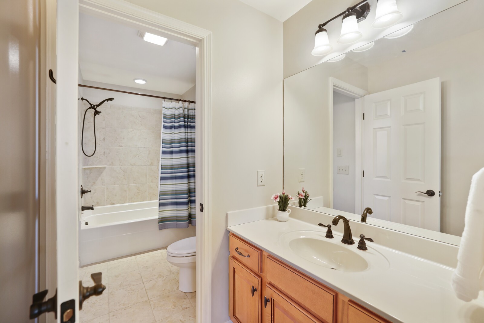 366 Raintree Dr