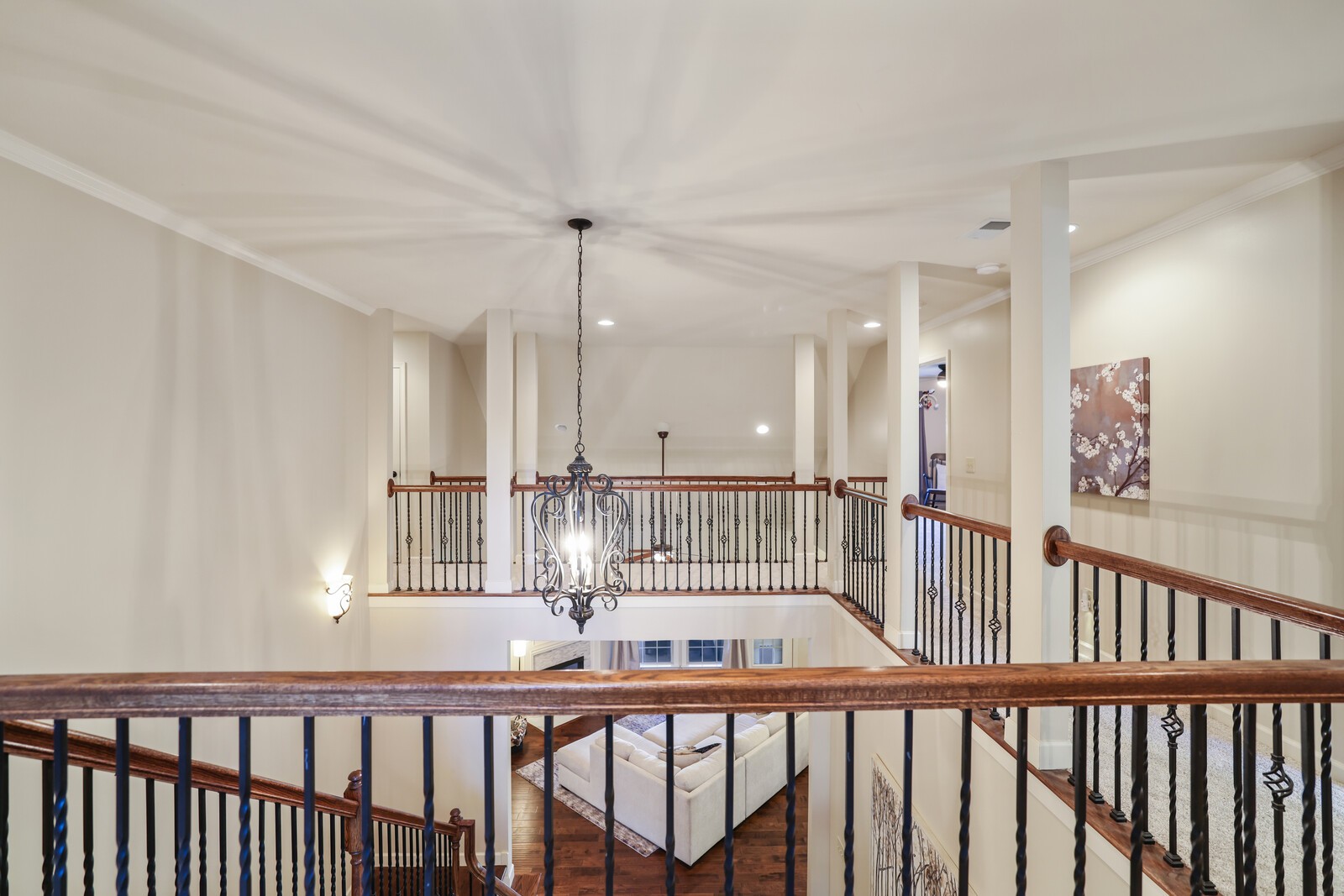 366 Raintree Dr
