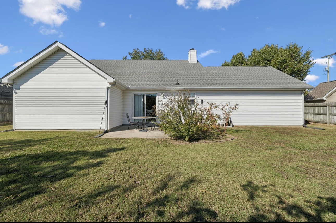 2202 Rosecran Cir