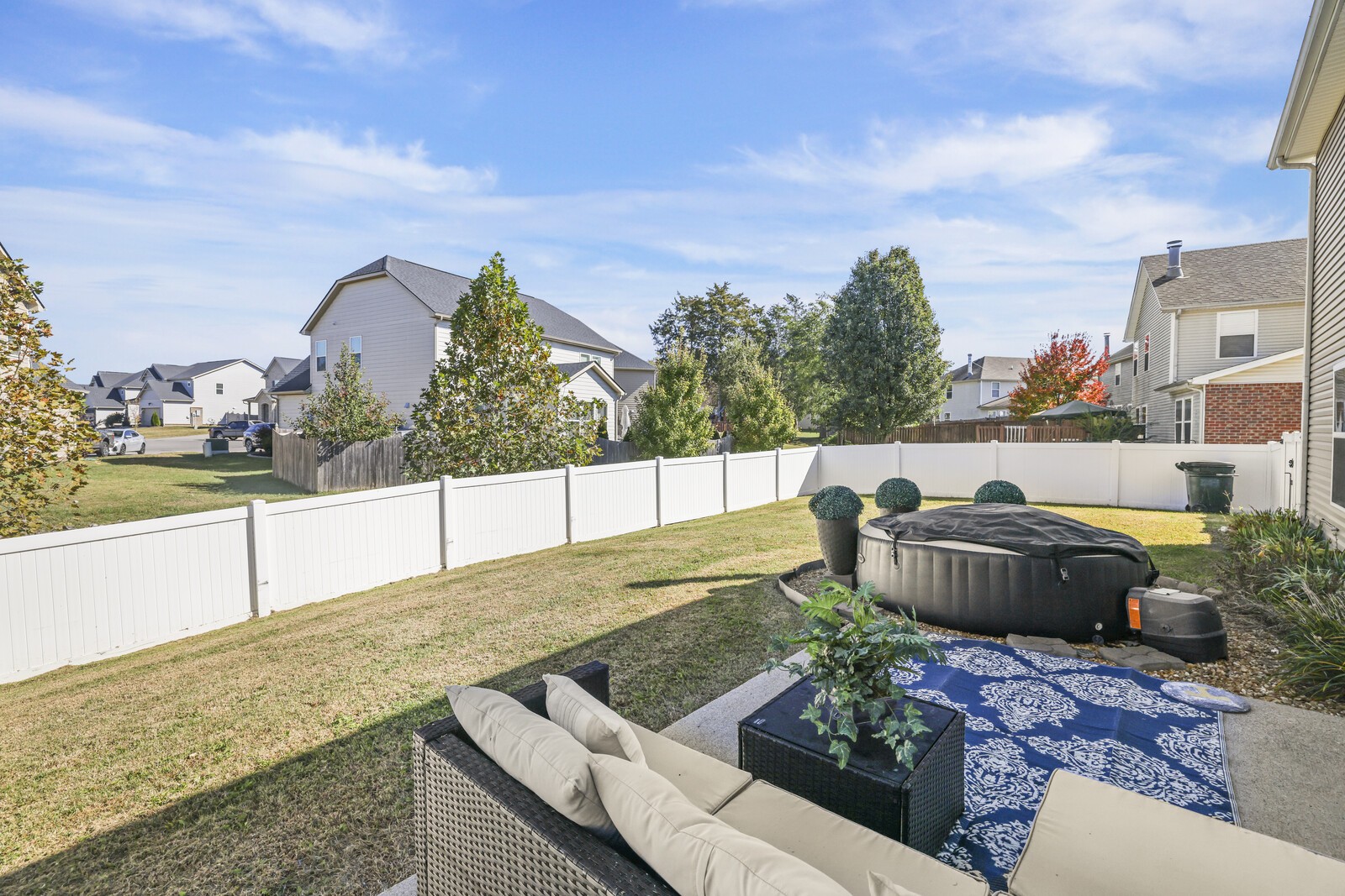 2843 Meadow Glen