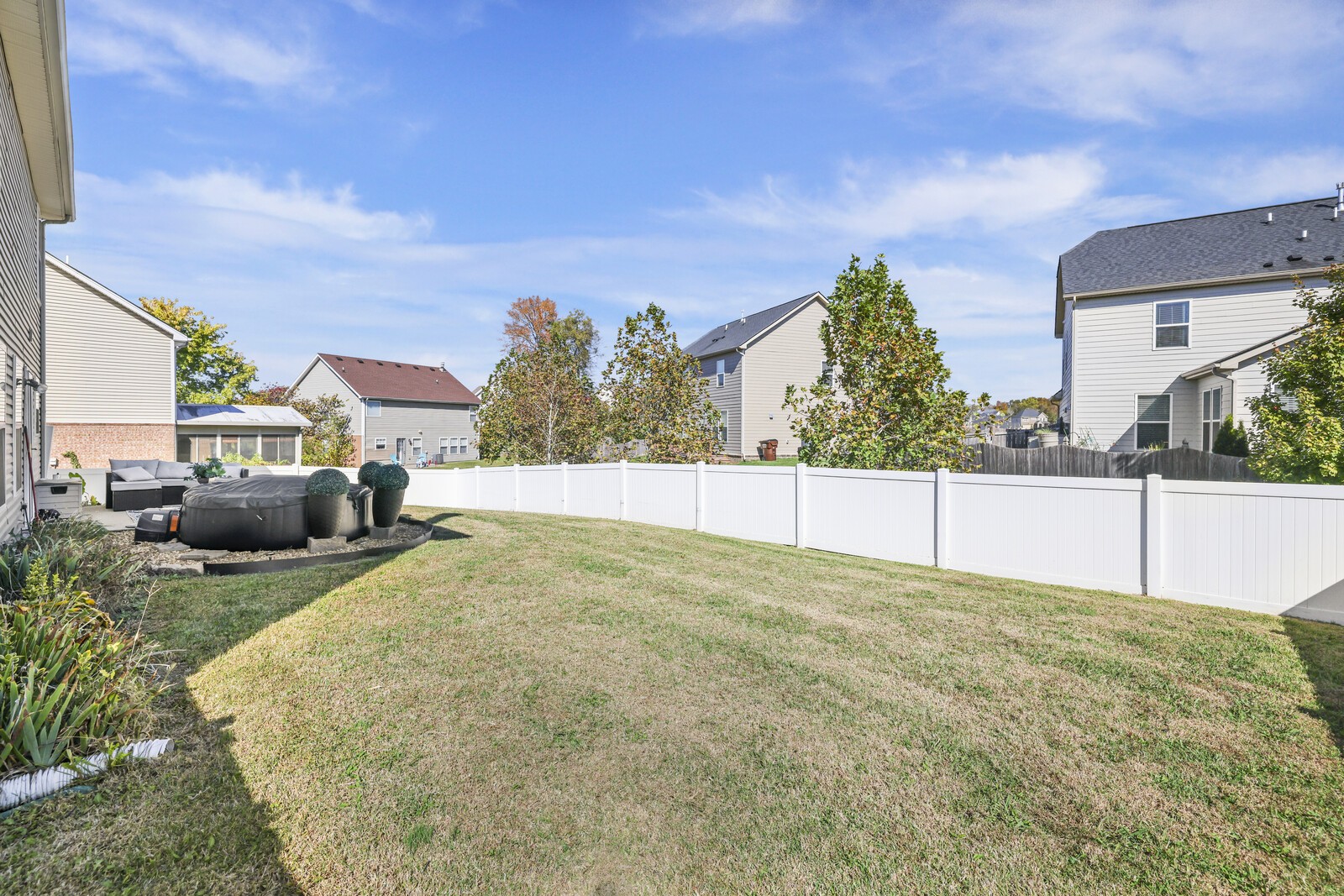 2843 Meadow Glen