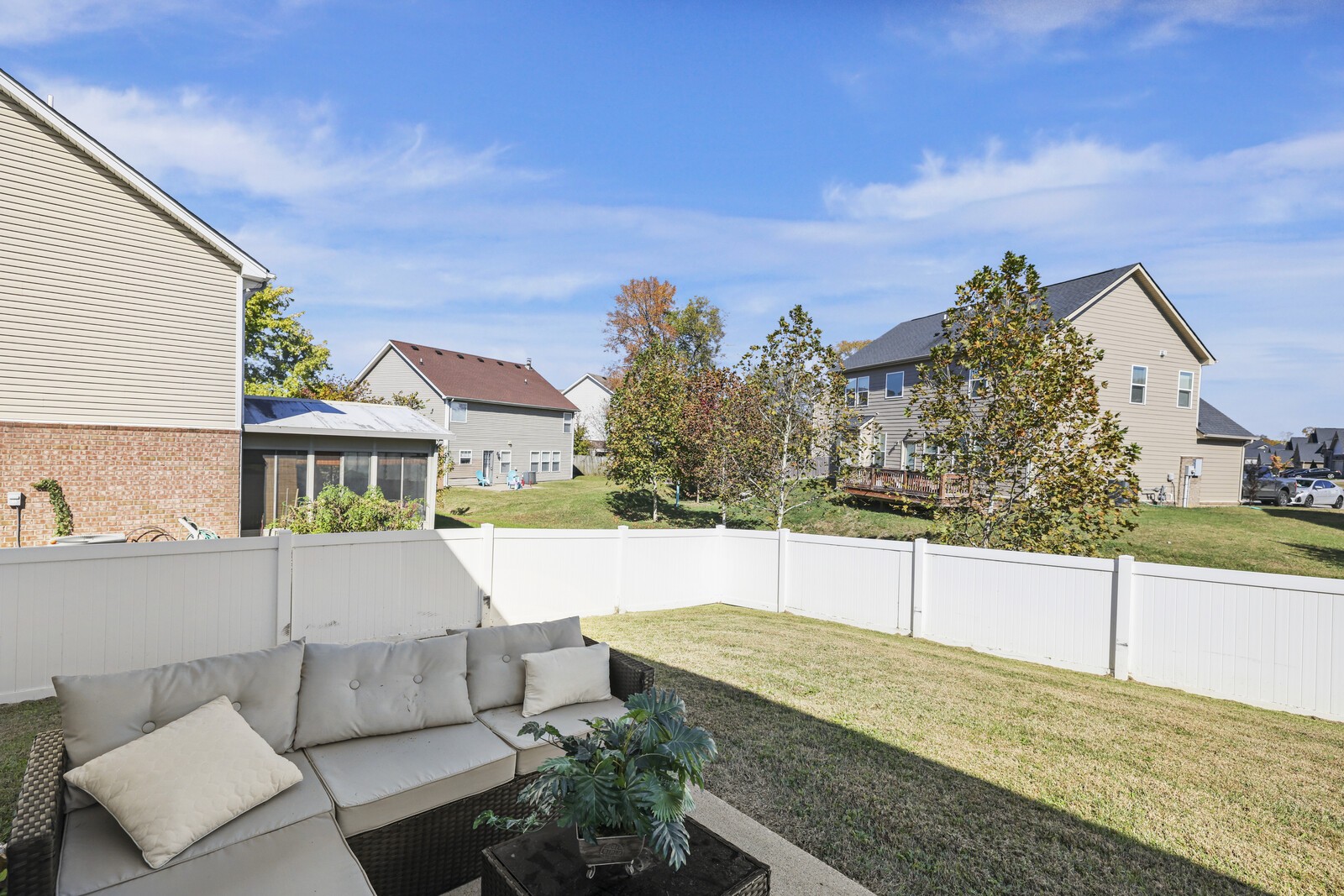 2843 Meadow Glen