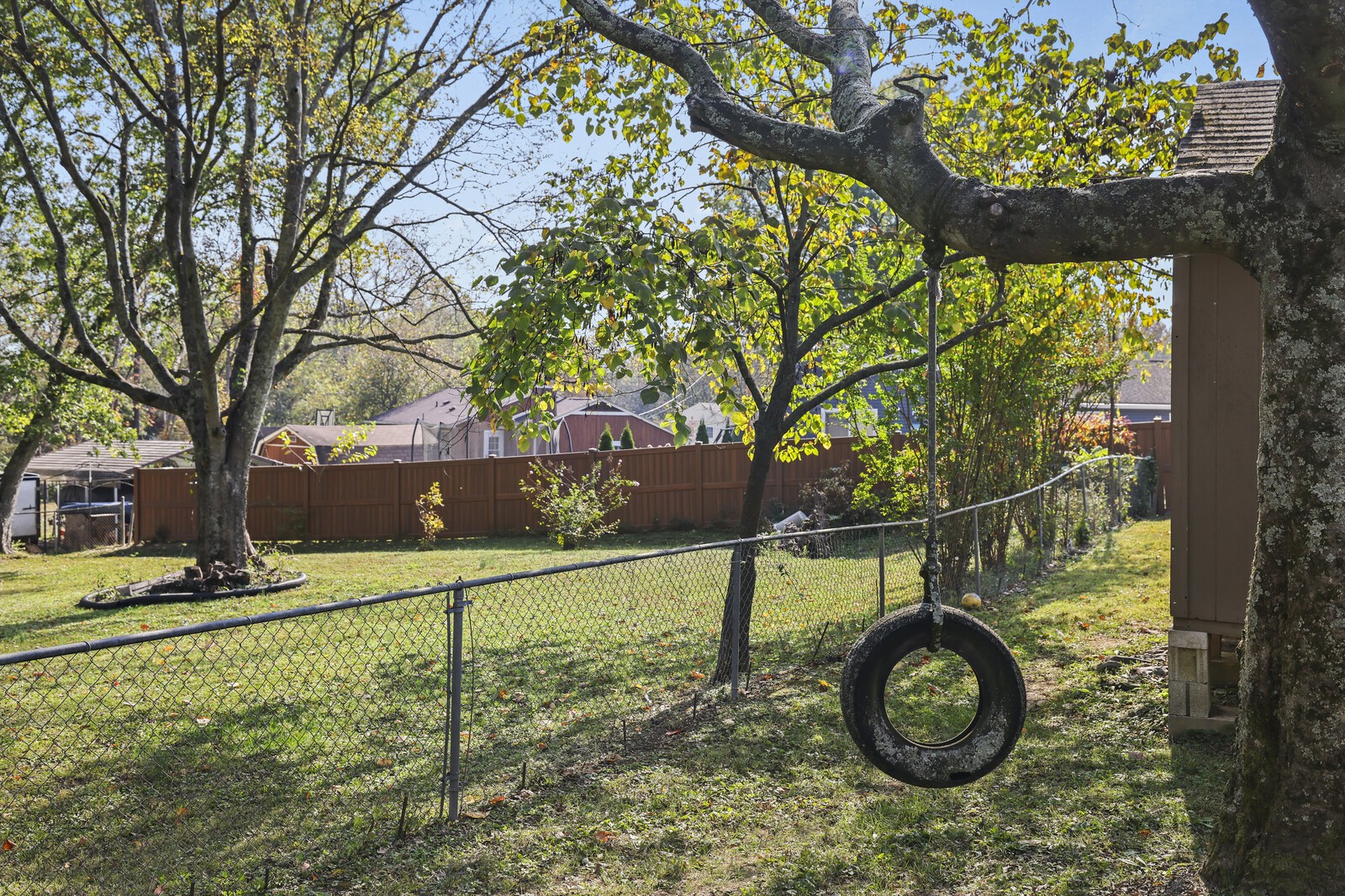 102 Holly Ct