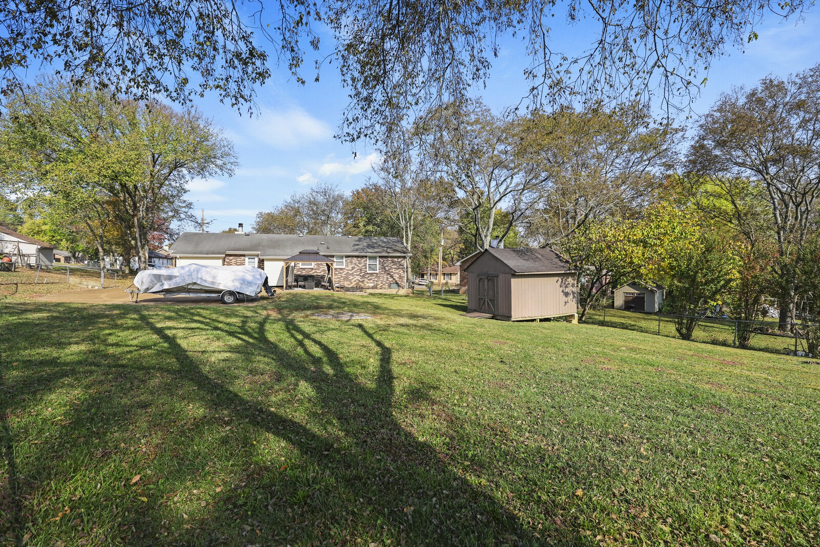 102 Holly Ct