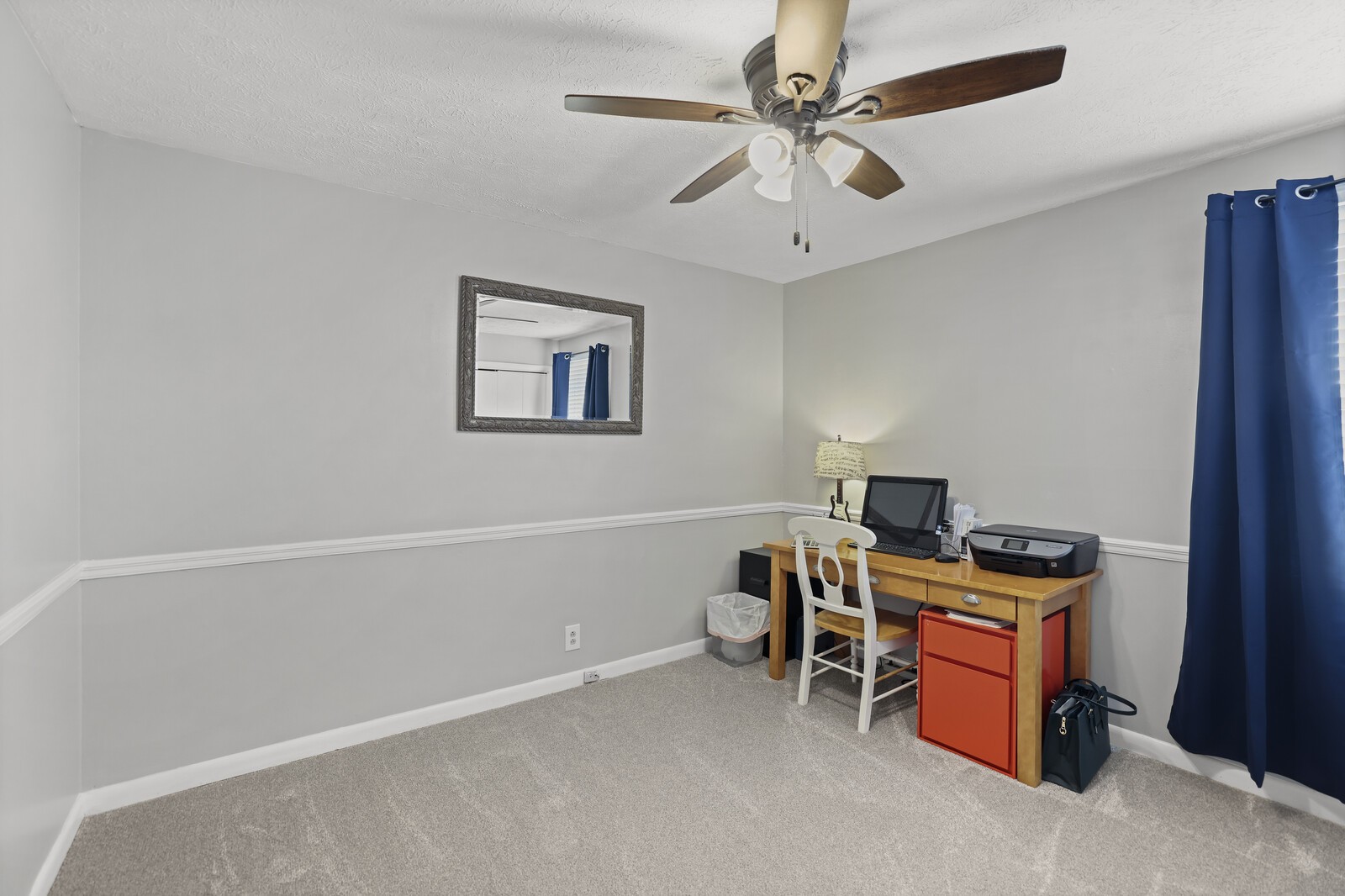 102 Holly Ct