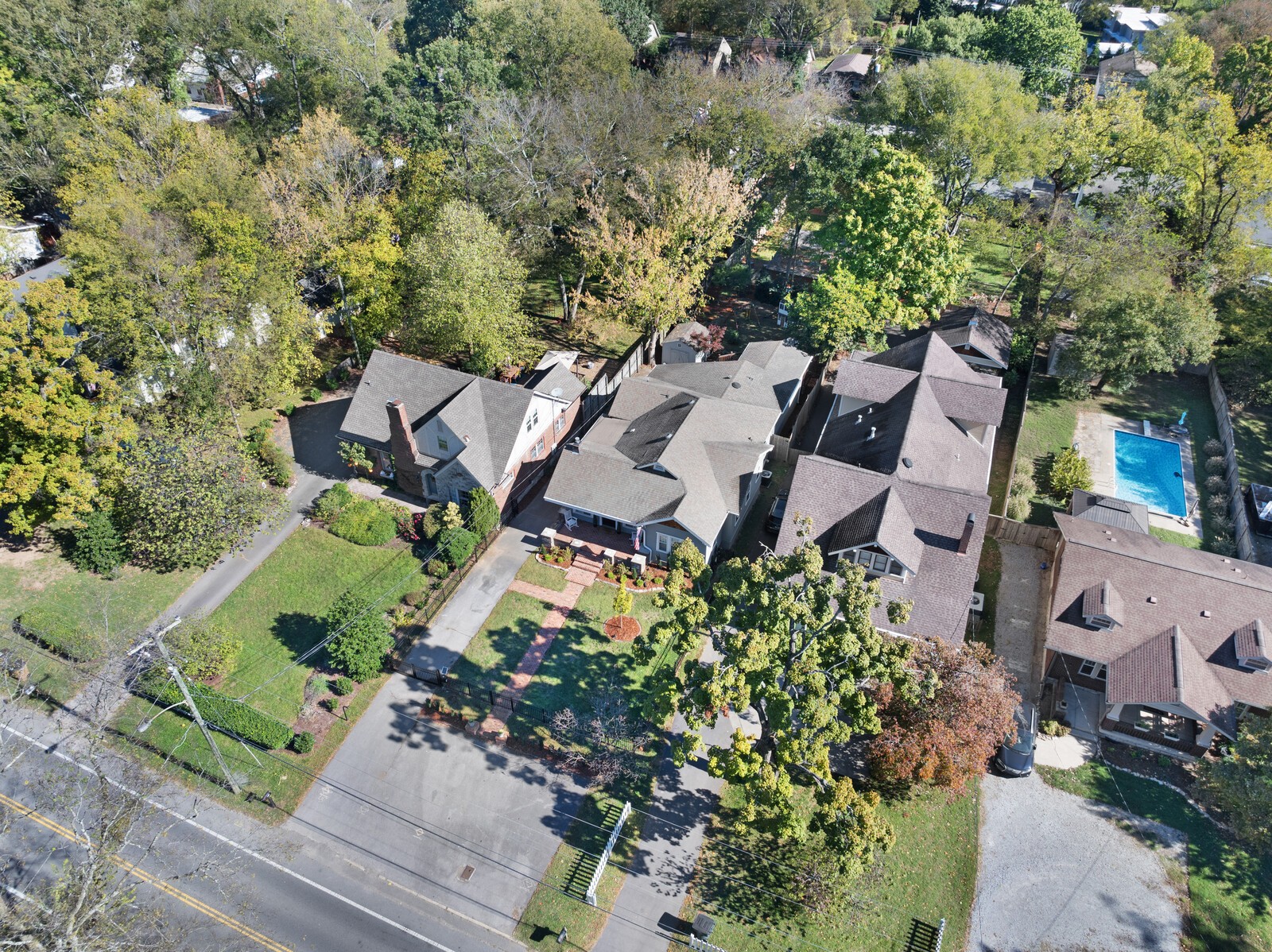 160 Woodmont Blvd