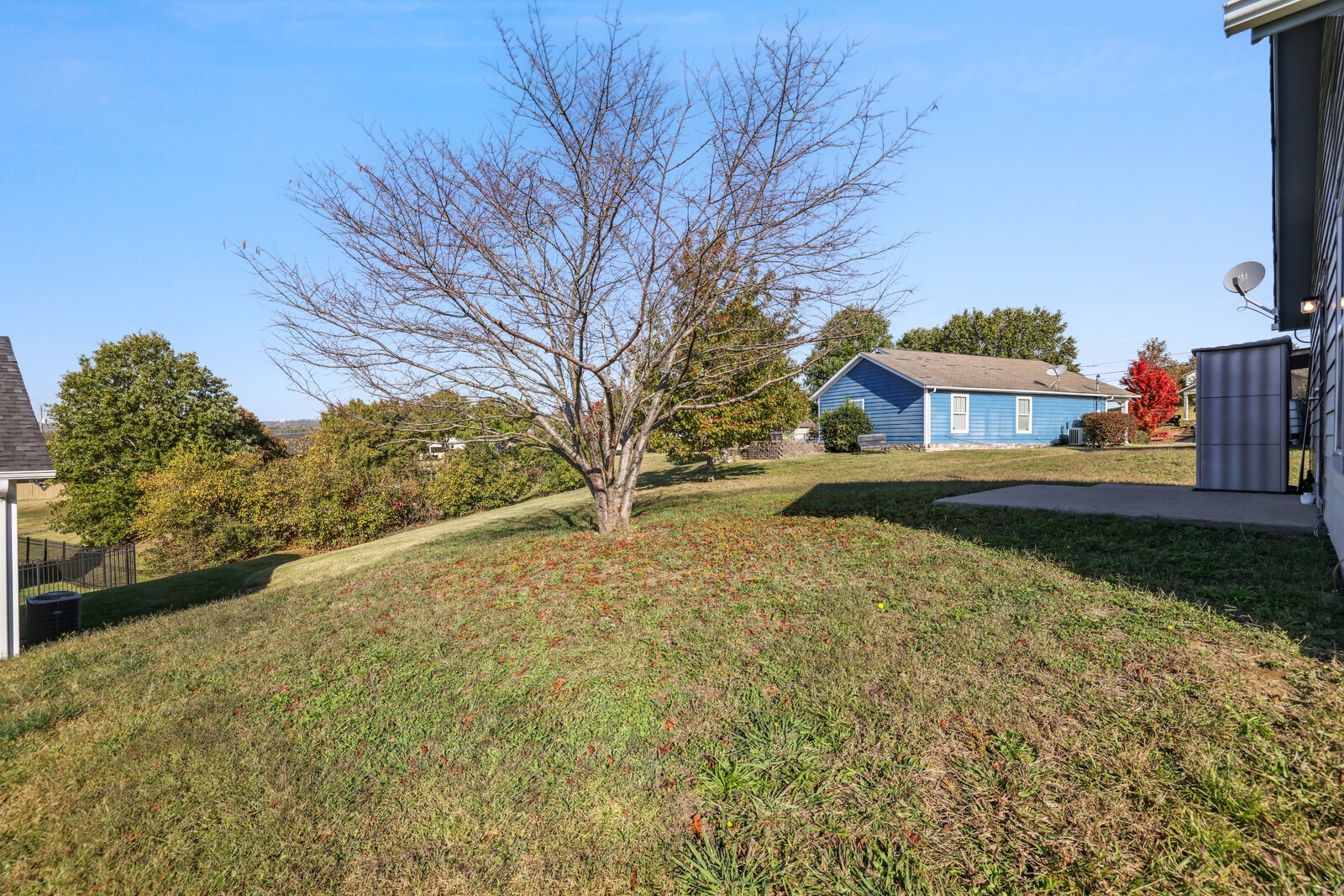 3333 Hawkwood Ln