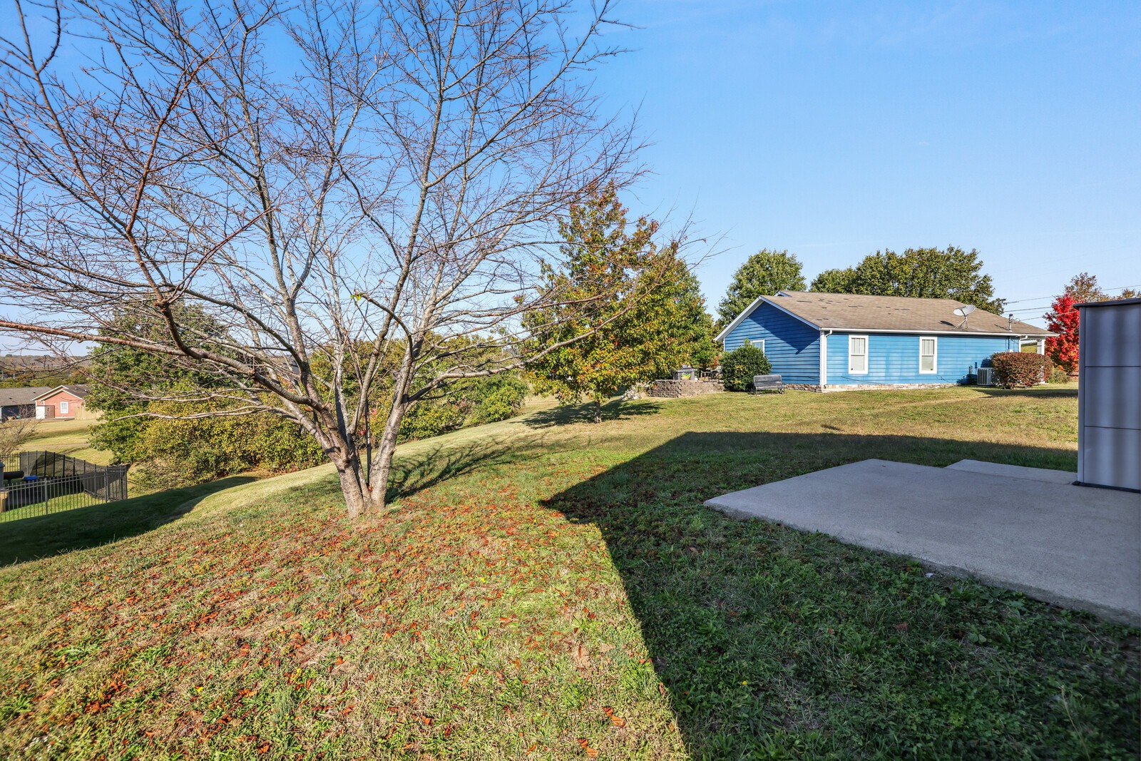 3333 Hawkwood Ln