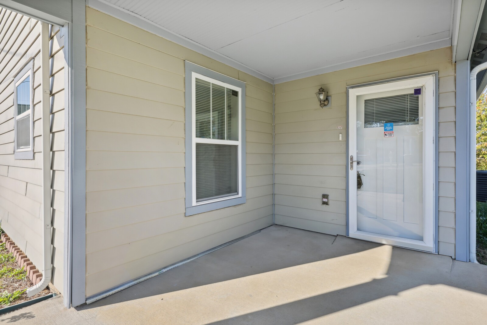3333 Hawkwood Ln