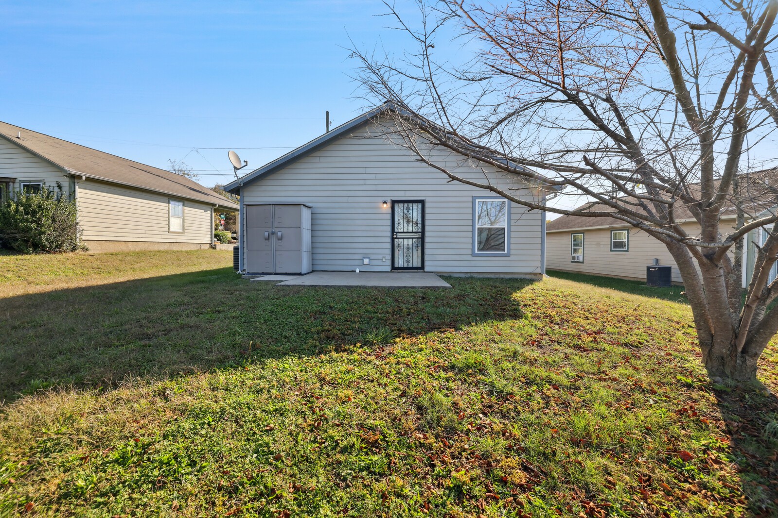 3333 Hawkwood Ln