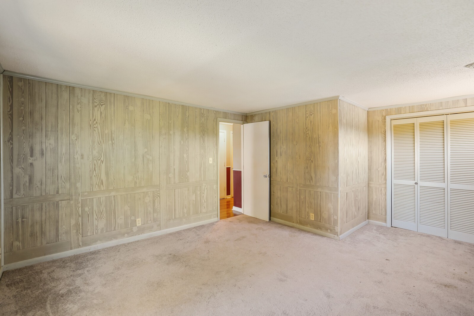 2597 McKnight Rd