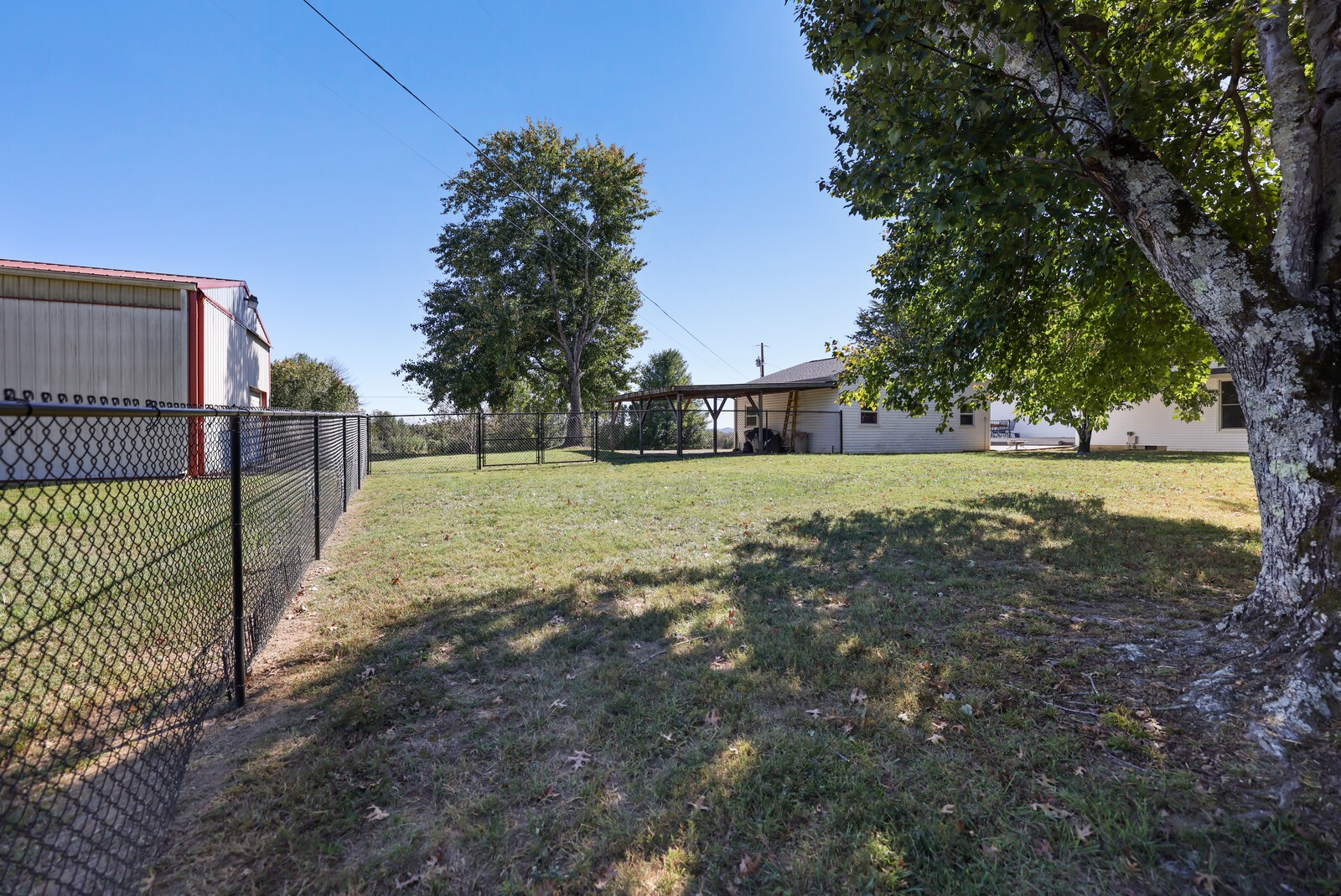 2597 McKnight Rd