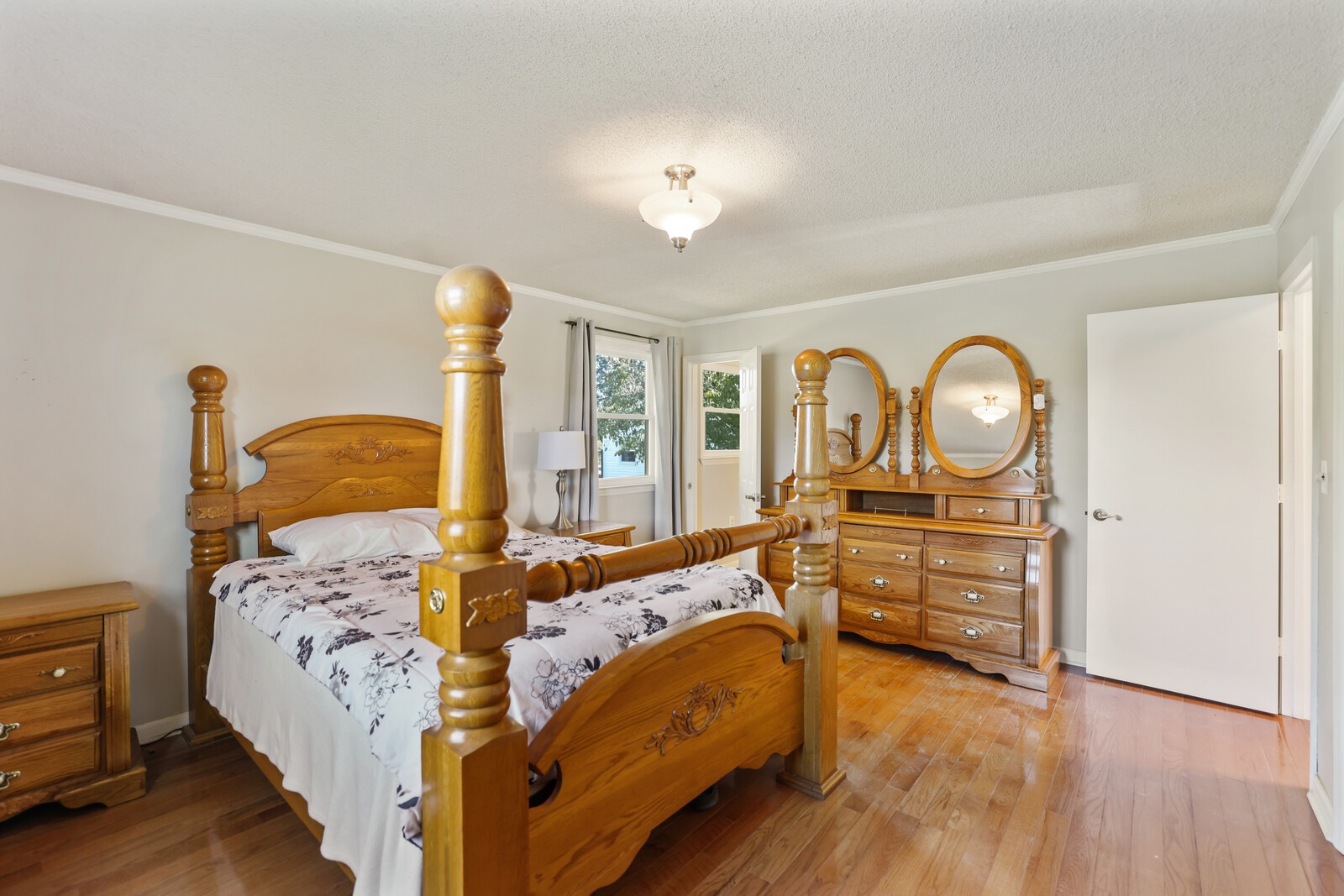 2597 McKnight Rd