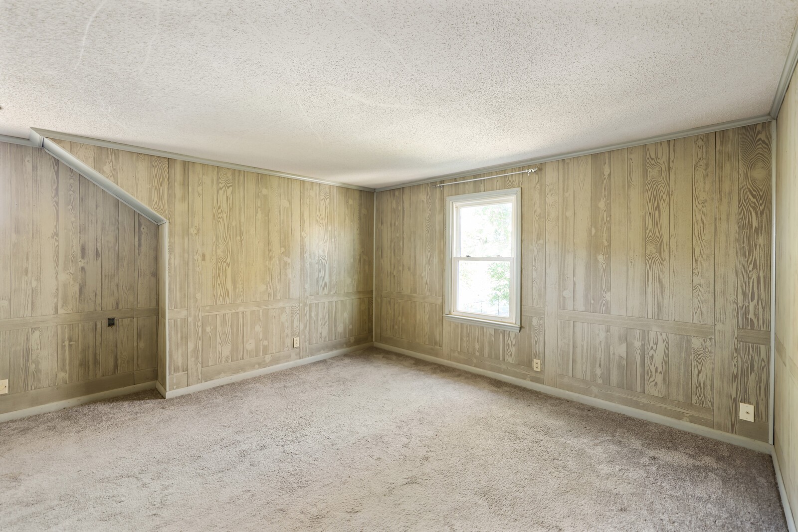 2597 McKnight Rd
